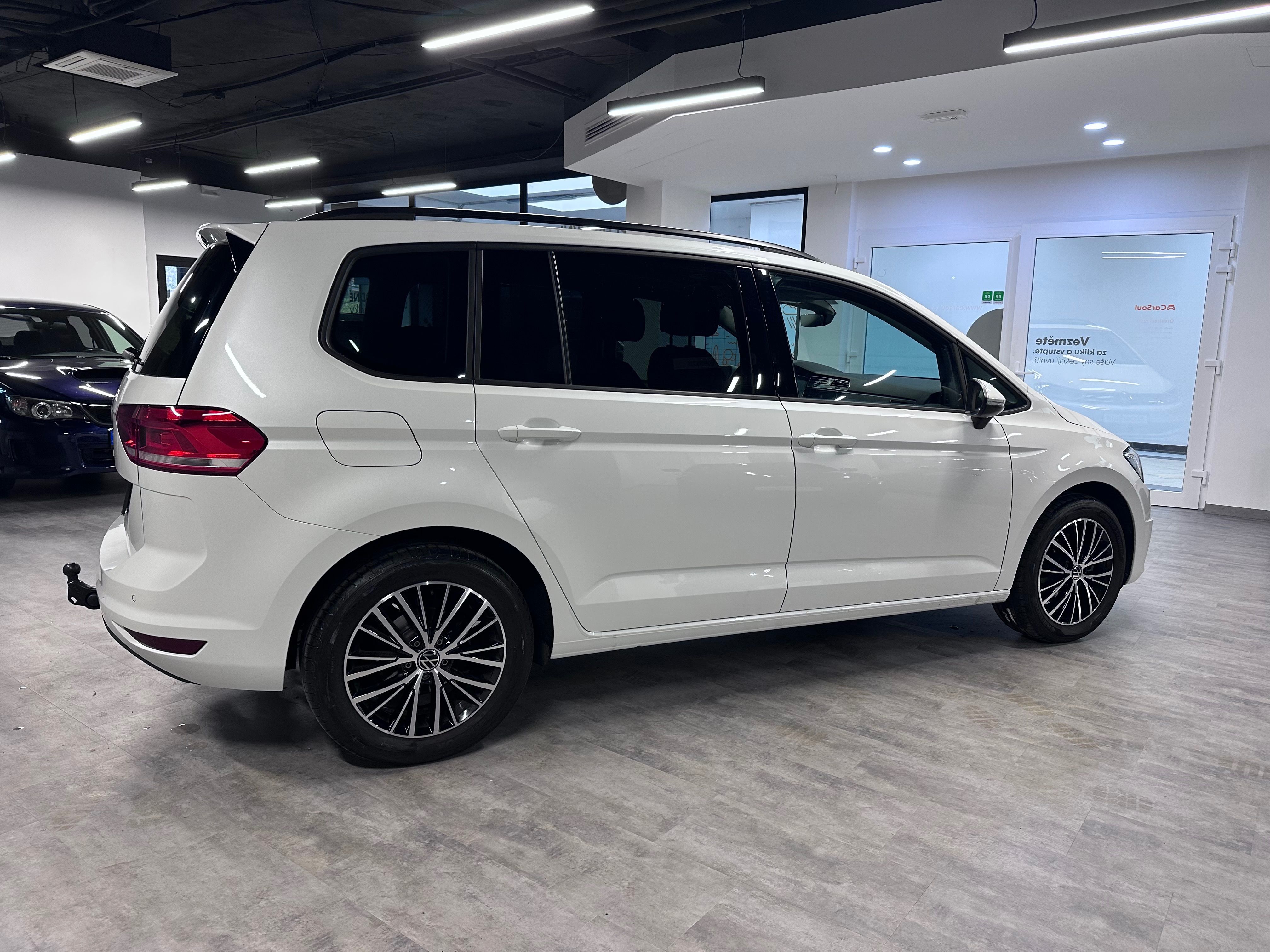 Volkswagen Touran, 1.5TSi DSG, NT, pano, tažné - fotka 5