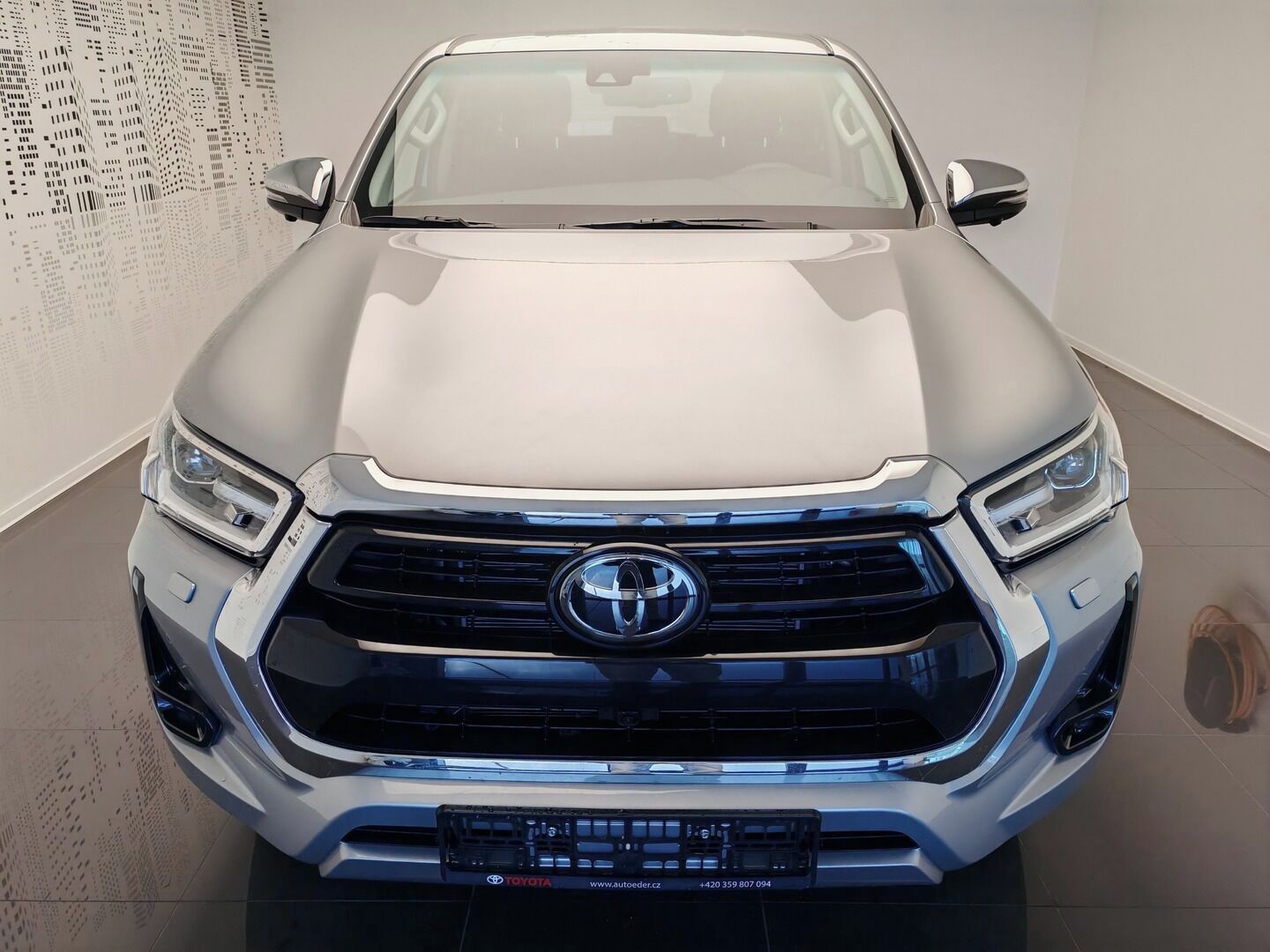 Toyota Hilux, 2.8L Diesel - 4x4 - 6 AT - fotka 2
