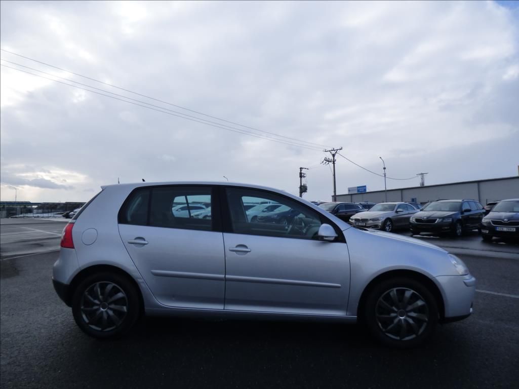 Volkswagen Golf, 1,6 Digi Klima,Webasto  Tour - fotka 4