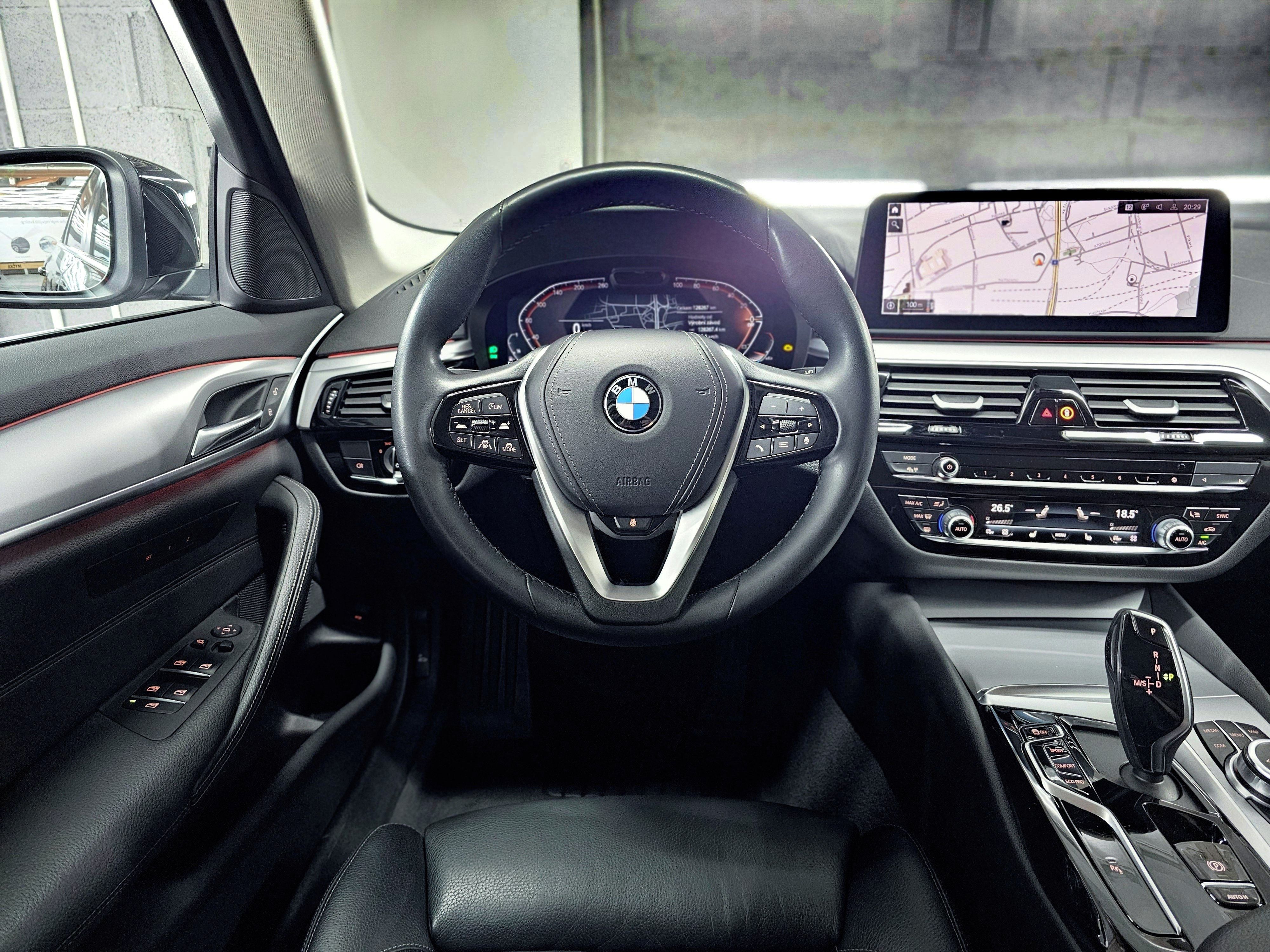 BMW Řada 5, 530d|Laser|Tažné|NezTopení|DPH - fotka 4