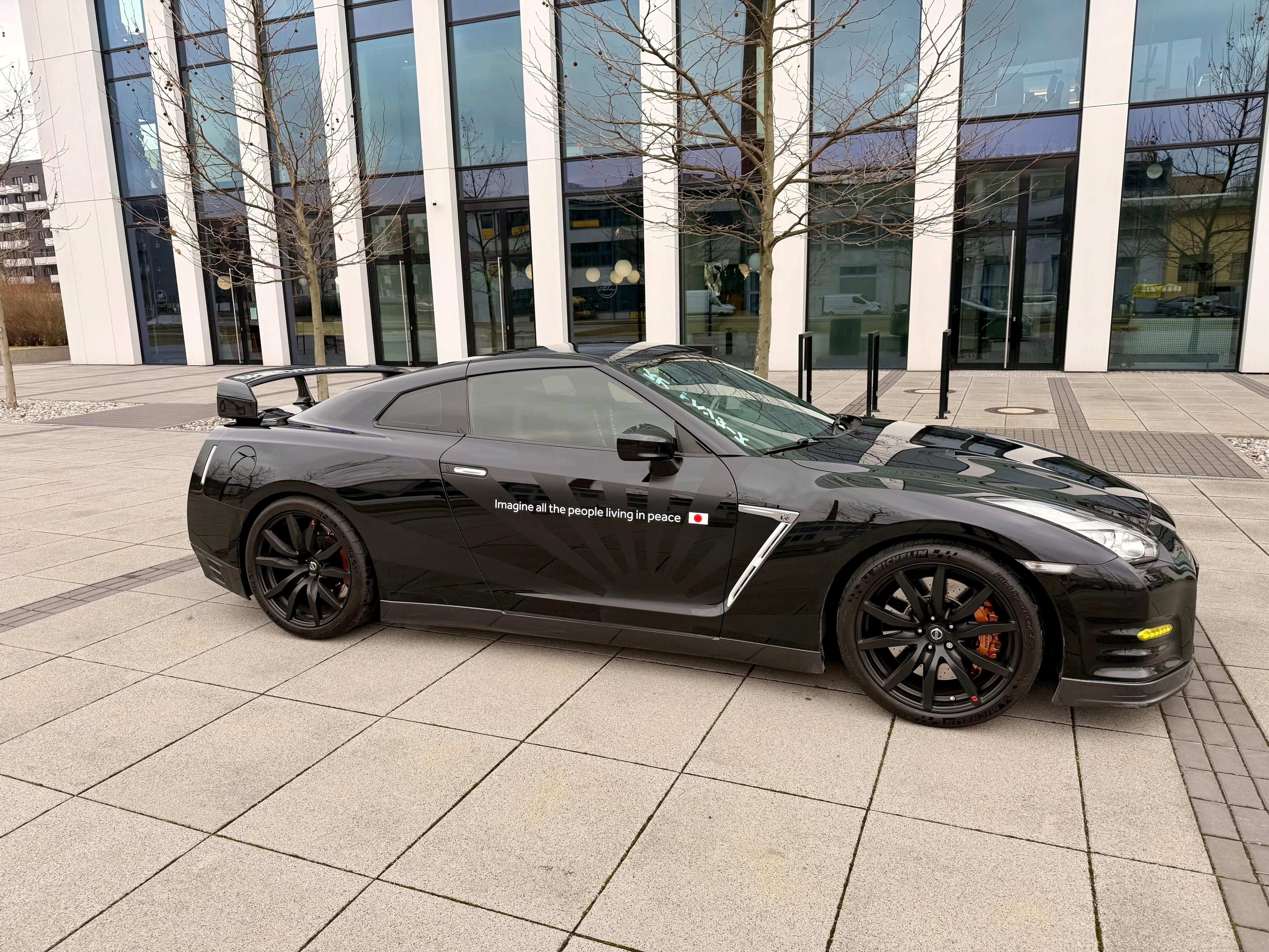 Nissan GT-R - fotka 4