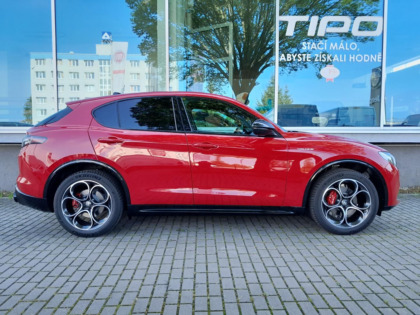 Alfa Romeo Stelvio, Veloce 4x4 2,2 MTJ  210PS - fotka 5