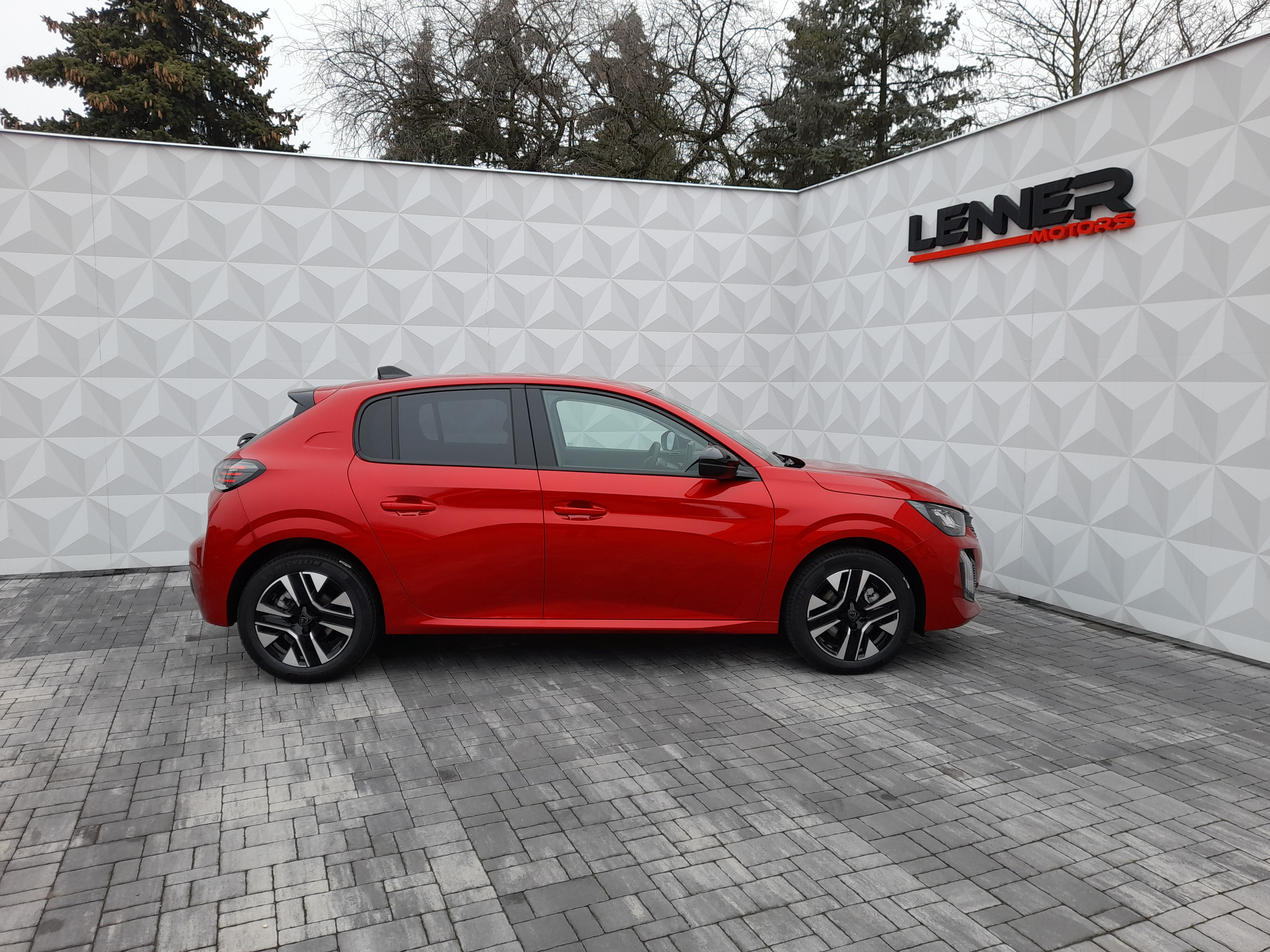 Peugeot 208, ALLURE Hybrid 110 e-DCS6 - fotka 5