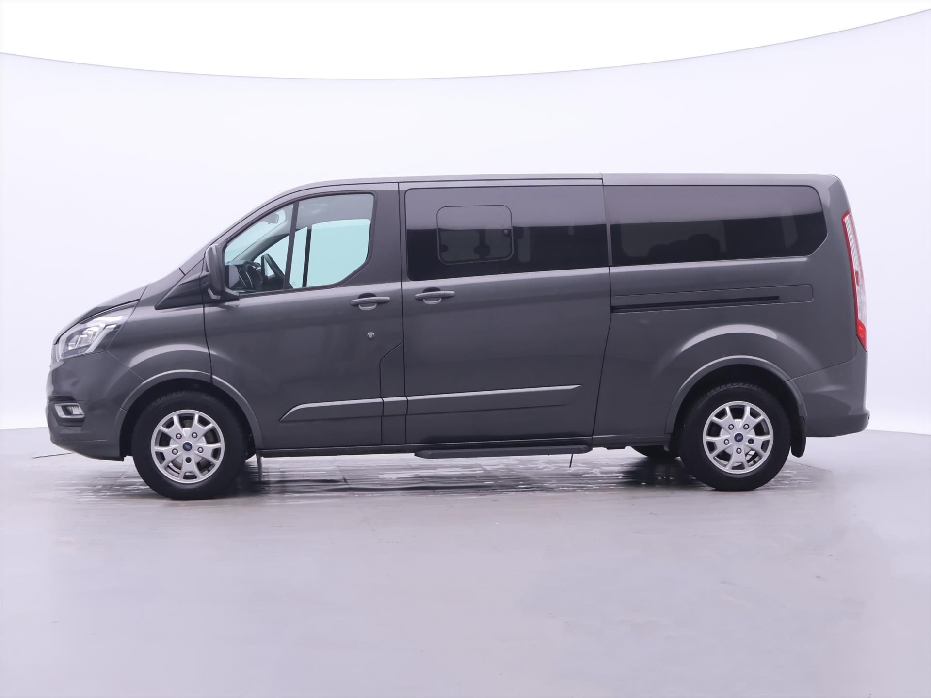 Ford Tourneo Custom, 2,0 TDCi Aut. CZ 8-Míst L2 DPH - fotka 4