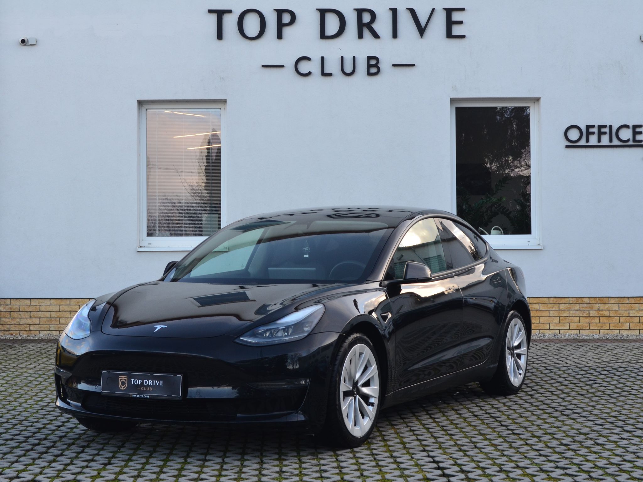 Tesla Model 3, LR/Tažné/Tepelné čerpadlo/19"