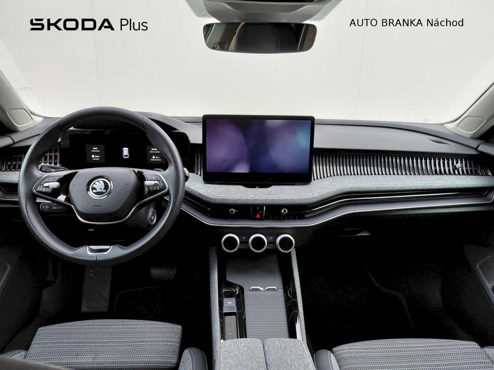 Škoda Superb, kombi 2.0 TDI 110kW DSG SELECT - fotka 5