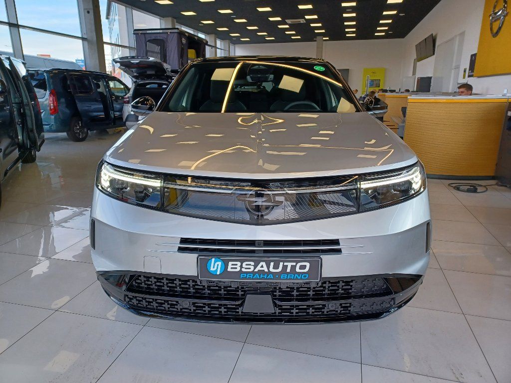 Opel Grandland, Ultimate 1.6T PHEV 165kW/225k - fotka 2