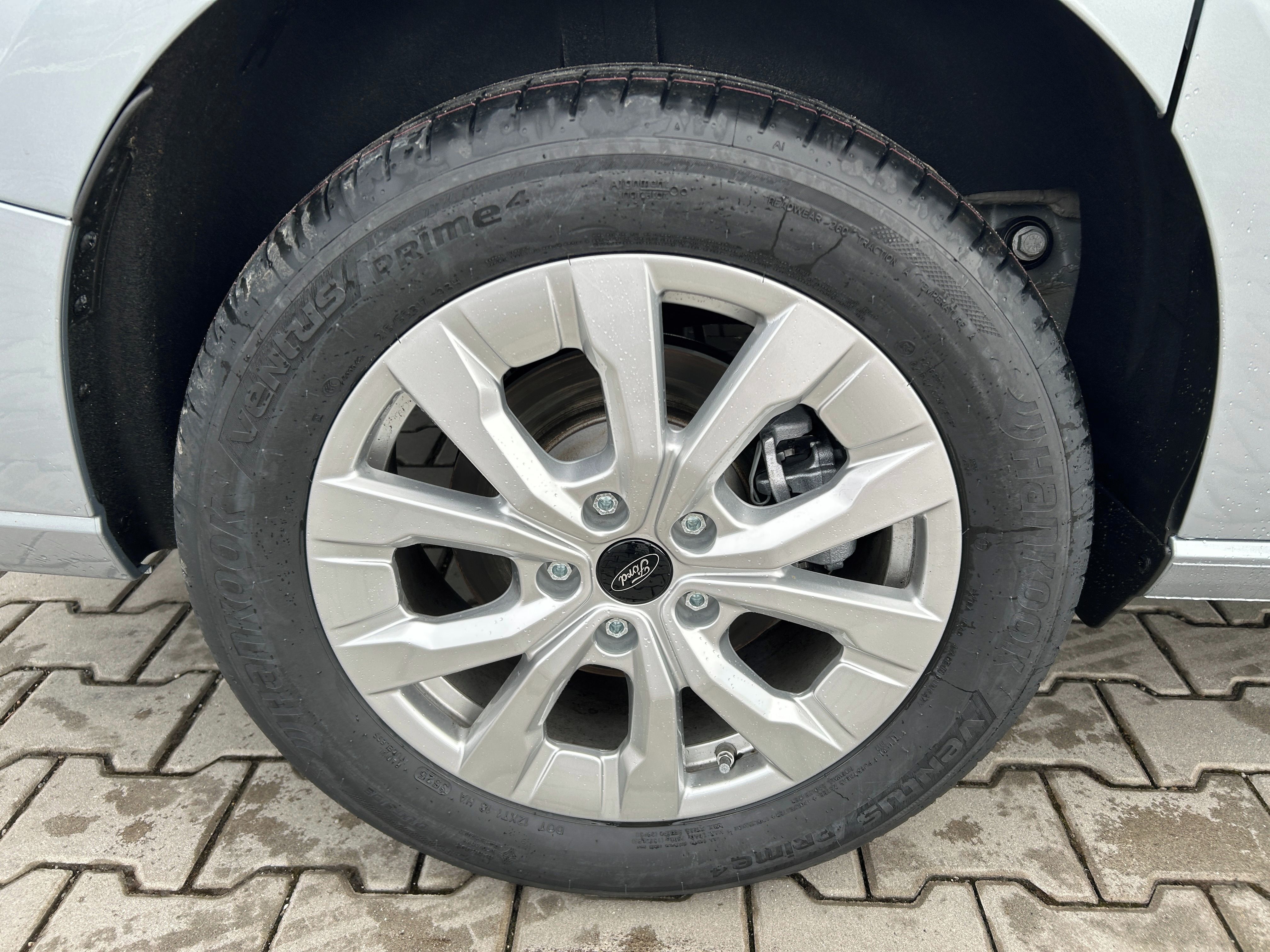 Ford Tourneo Connect, 1.5 Ecoboost 85kW AT Titanium - fotka 4