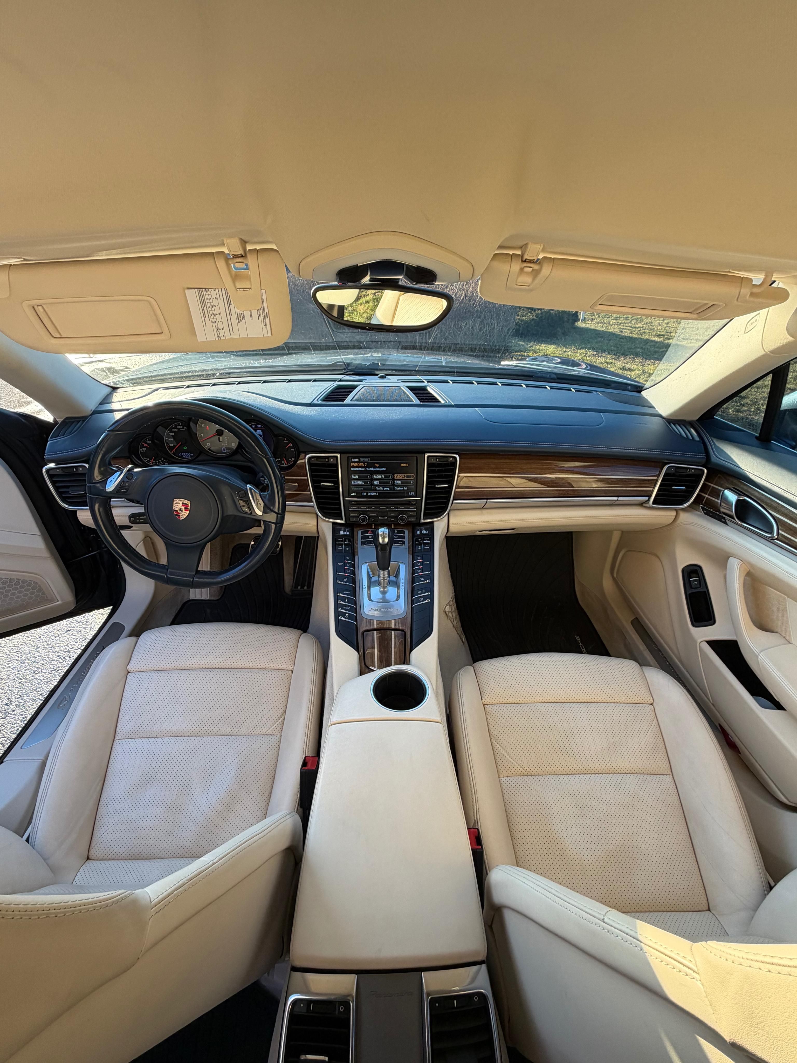 Porsche Panamera, 4.8i 4S (4x4) - fotka 2