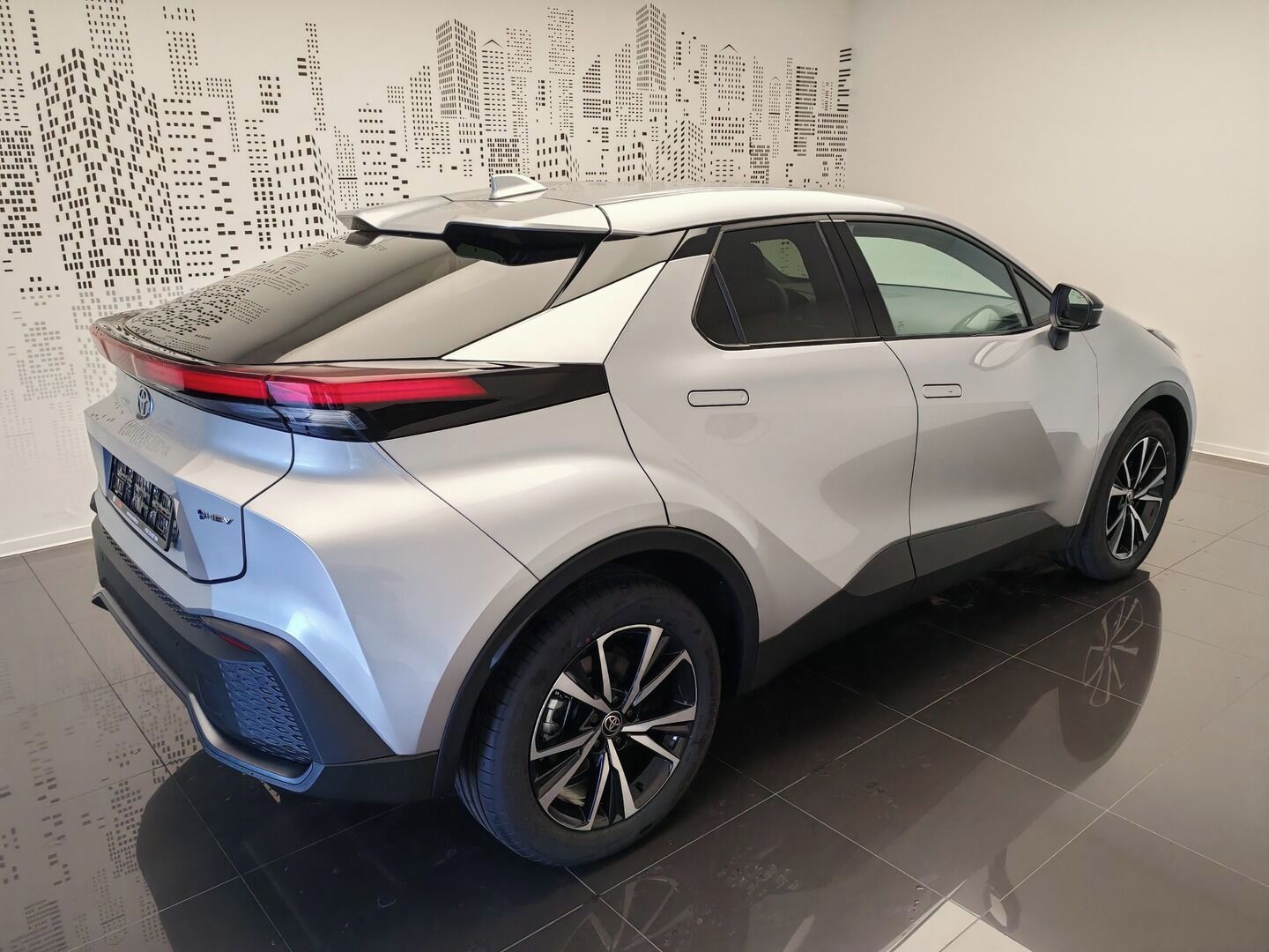 Toyota C-HR - fotka 4
