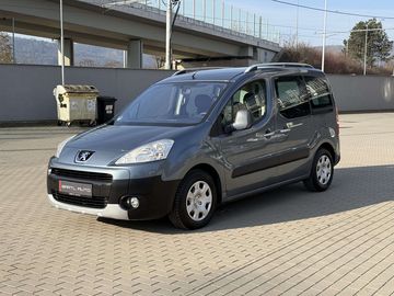 1.6 16V, 80kw TENDANCE, Servis
