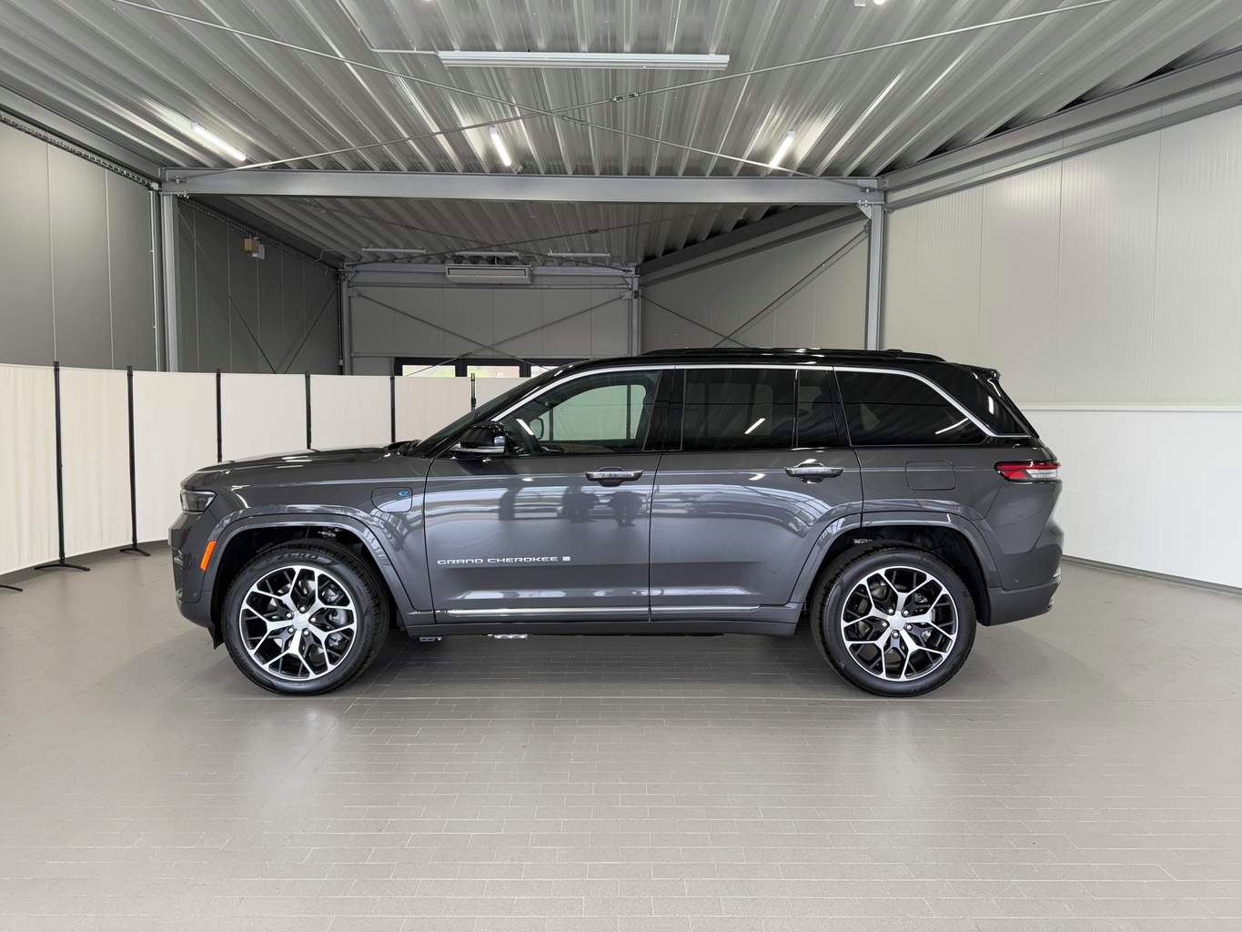 Jeep Grand Cherokee, SUMMIT RESERVE 4xe - fotka 2
