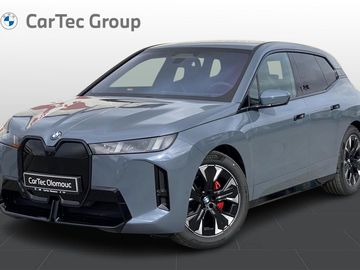 xDrive60