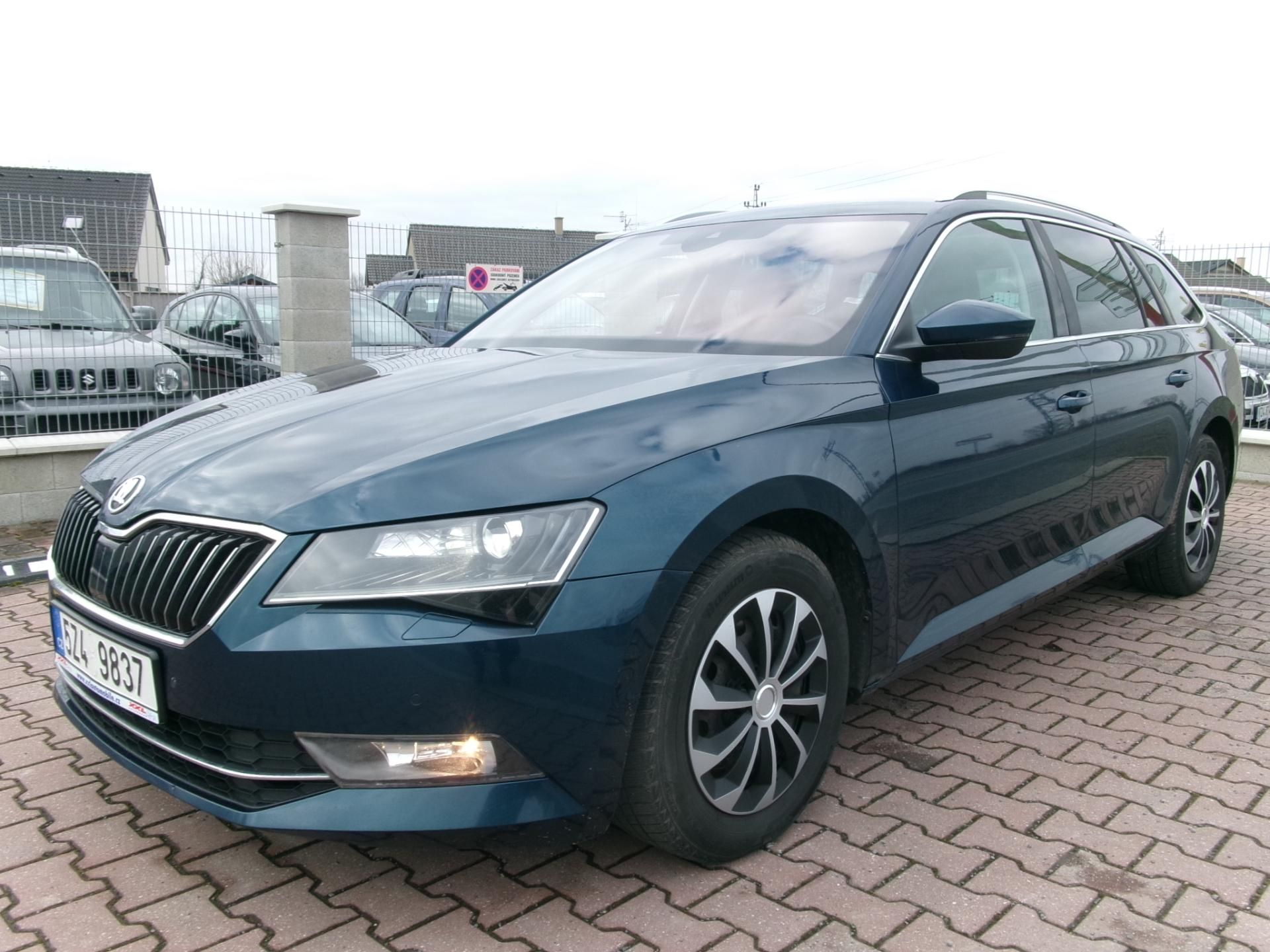 Škoda Superb, 2,0TDI NAVI ACC 4x4 - fotka 2