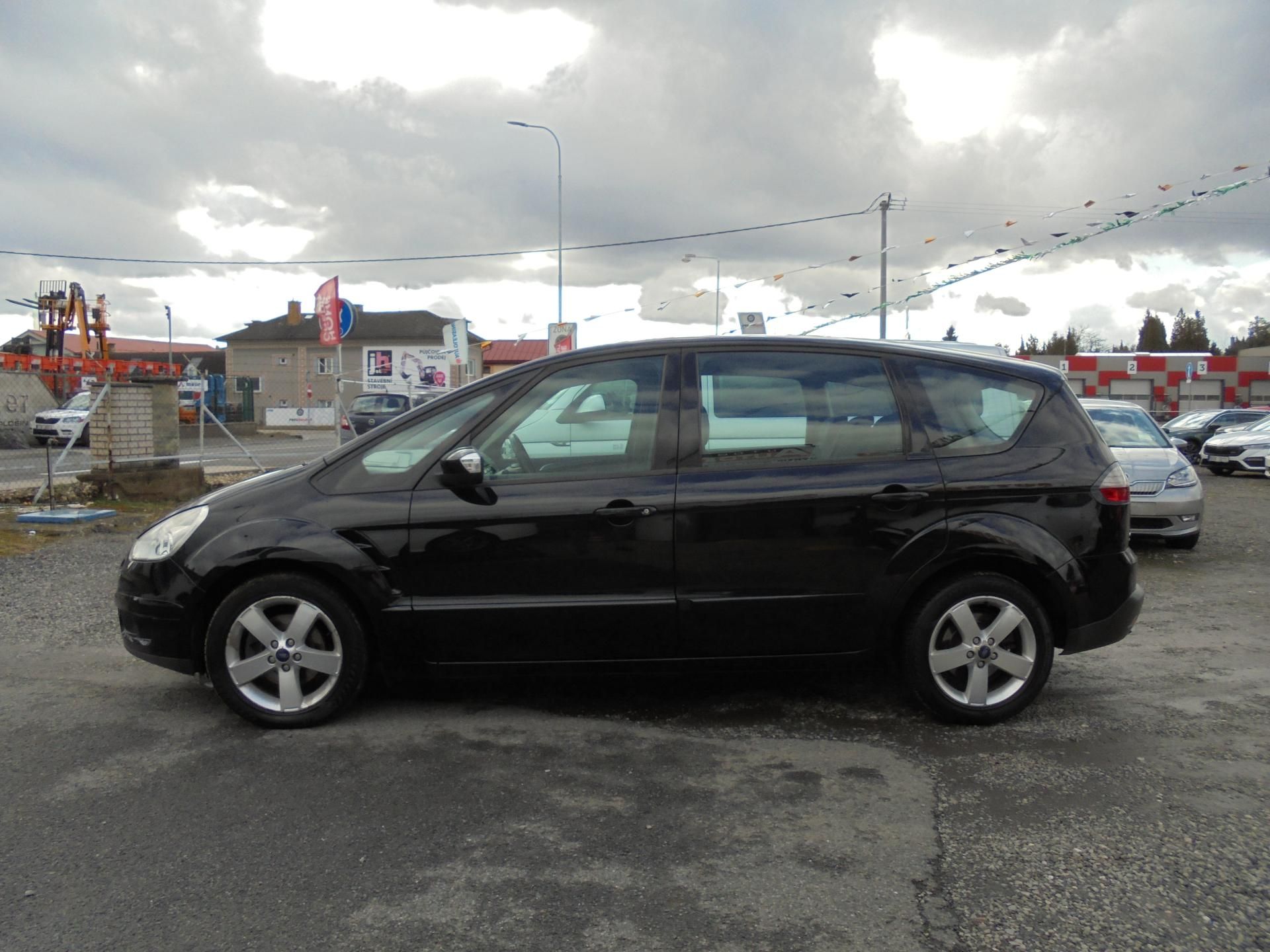 Ford S-MAX, 2.0 TDCi -103 KW- KLIMA-ALU - fotka 4