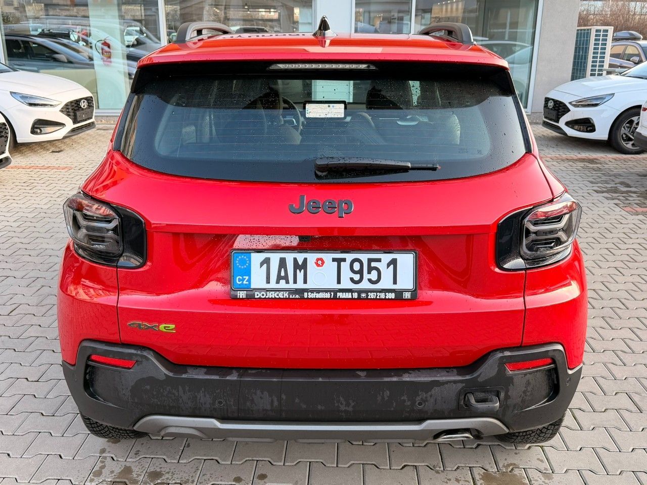 Jeep Avenger, 4xe Upland 1.2 Turbo e-Hybrid - fotka 4
