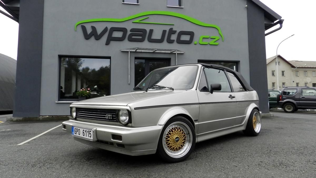 Volkswagen Golf, MK1 cabrio 1.8i 70 kW KARMANN - fotka 2