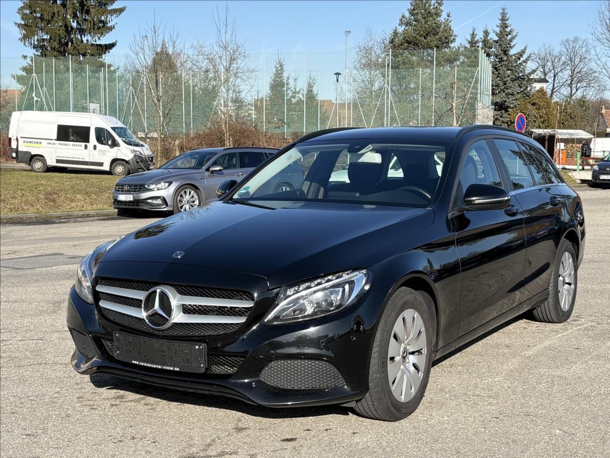 Mercedes-Benz Třídy C, 2,2 CDi 100kW Full Led,9G-tron