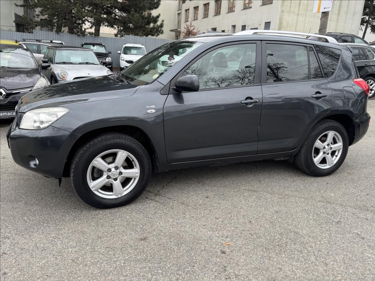 Toyota Rav4, 2,2 NOVÁ SPOJKA + 1.majitel !! - fotka 4