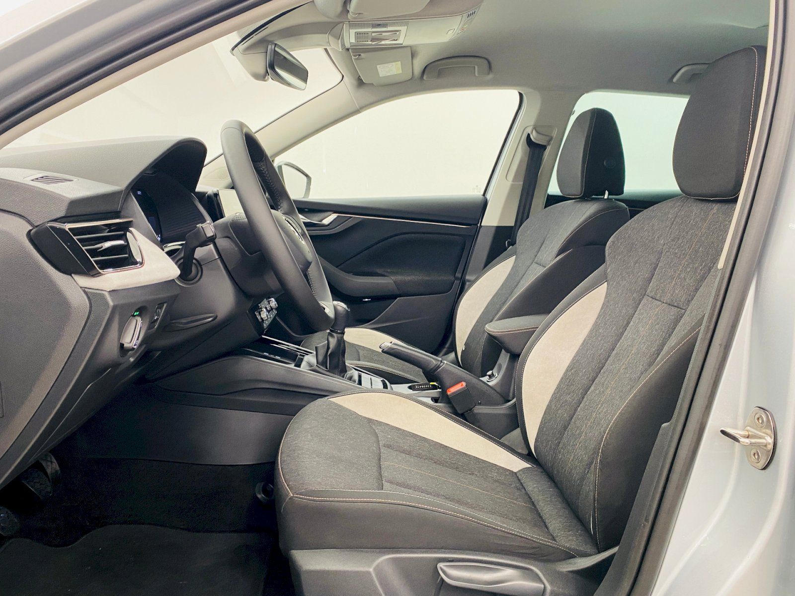 Škoda Scala, 1.0 TSI 85kW Top Selection - fotka 5
