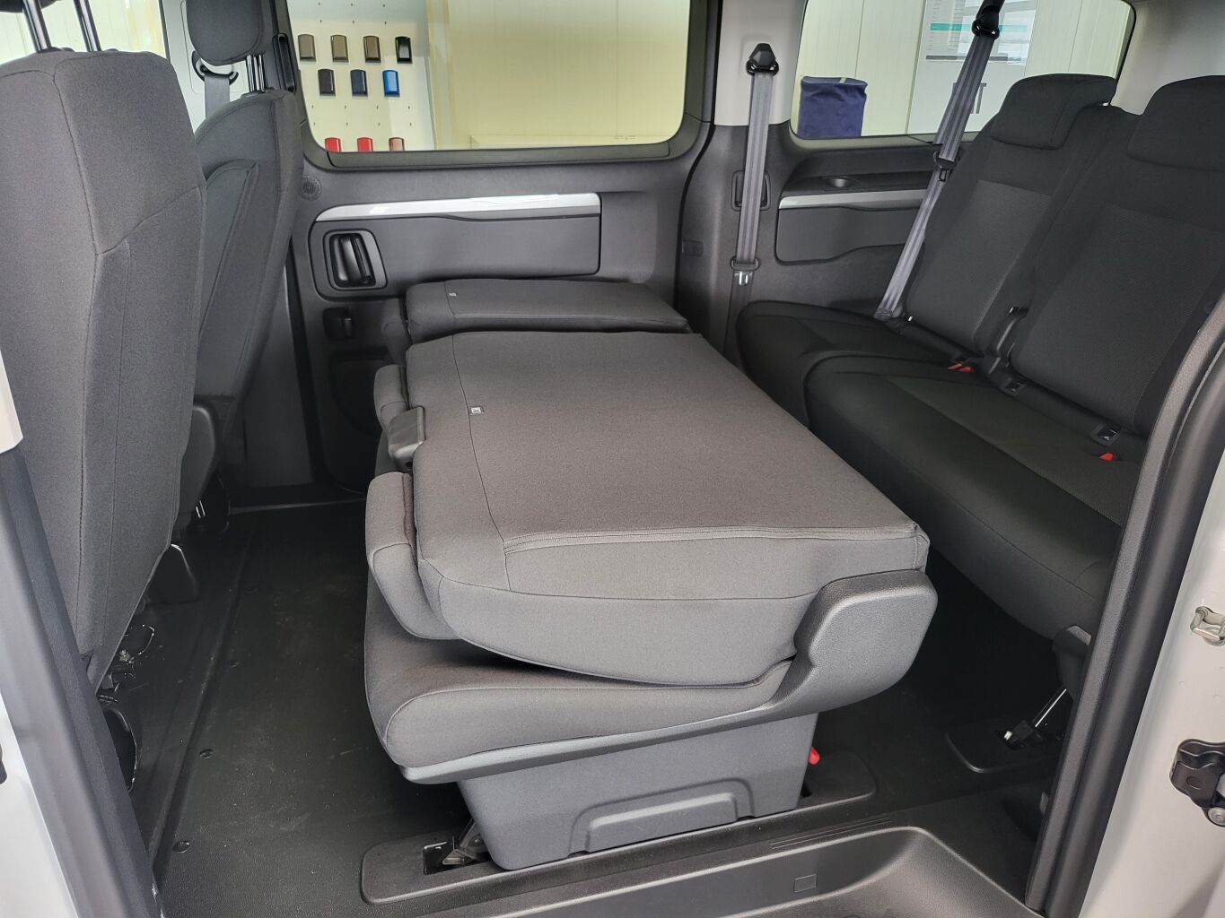 Fiat Ulysse, Icon 2.2 MTJ 180k 8AT L2 - fotka 6