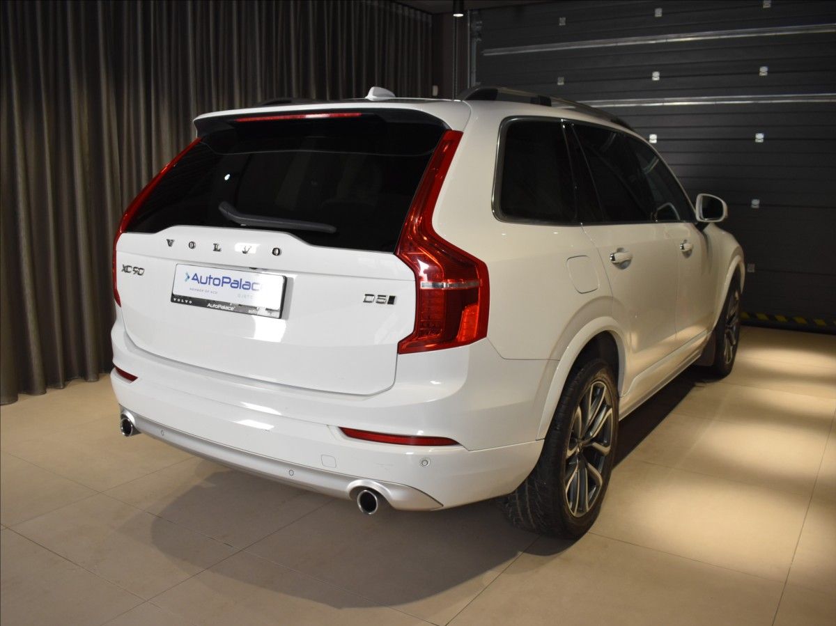 Volvo XC90, 2,0 D5 AWD Mometum Vzduch - fotka 4