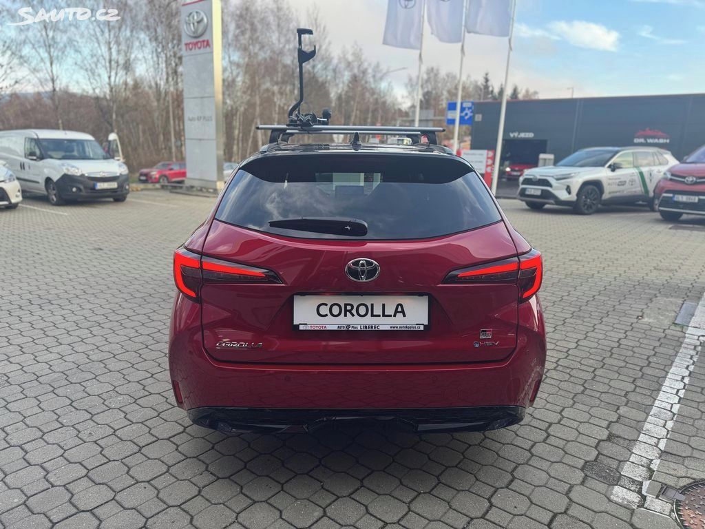 Toyota Corolla, 1,8 HEV 140k TS GR Sport - fotka 5