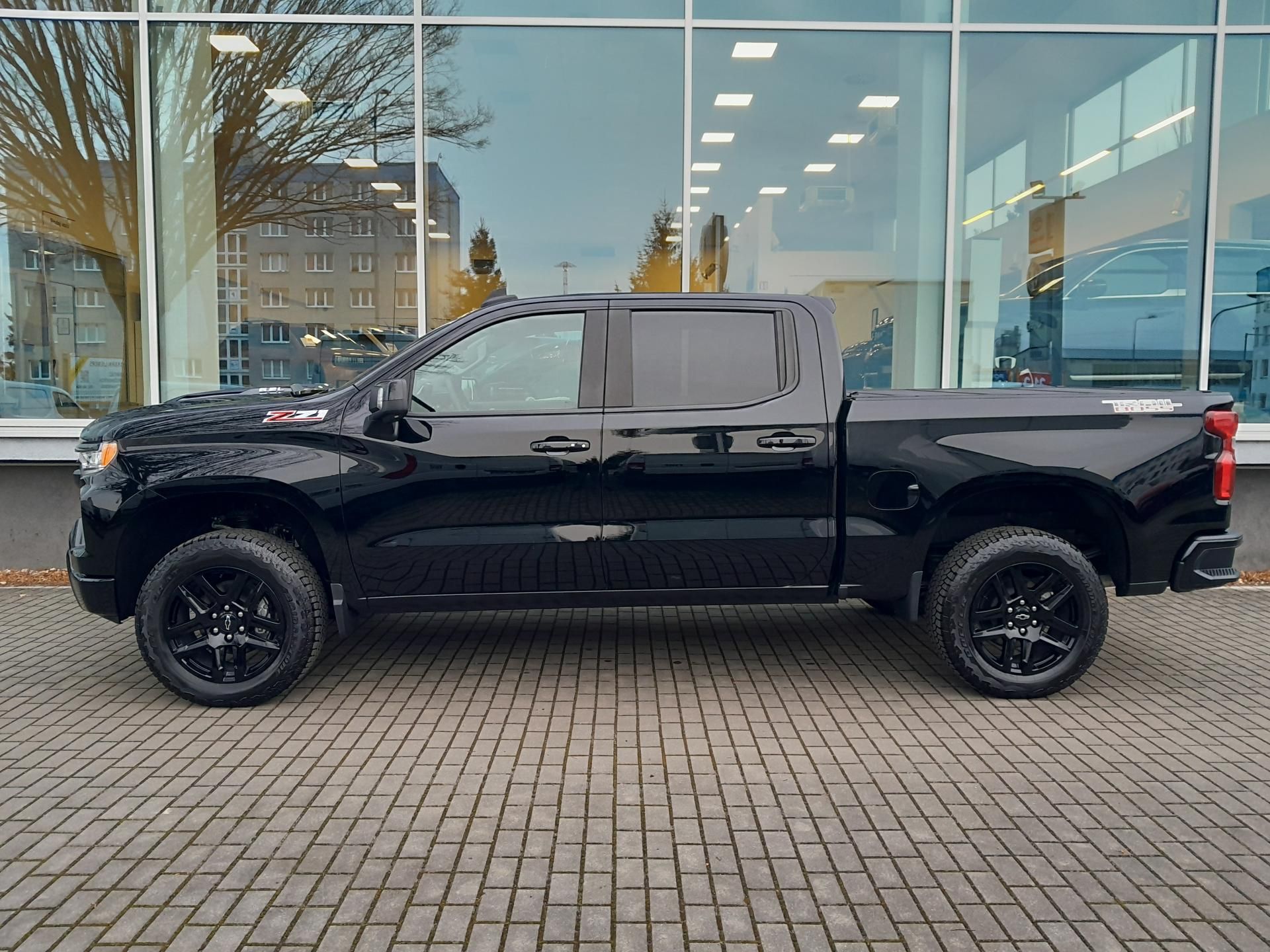 Chevrolet Silverado, 6,2 V8 Trail Boss Z71 - fotka 6