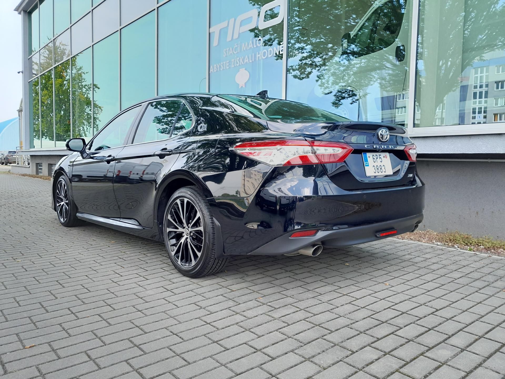 Toyota Camry, XLE 3,6V6 1.maj. ČR - fotka 4