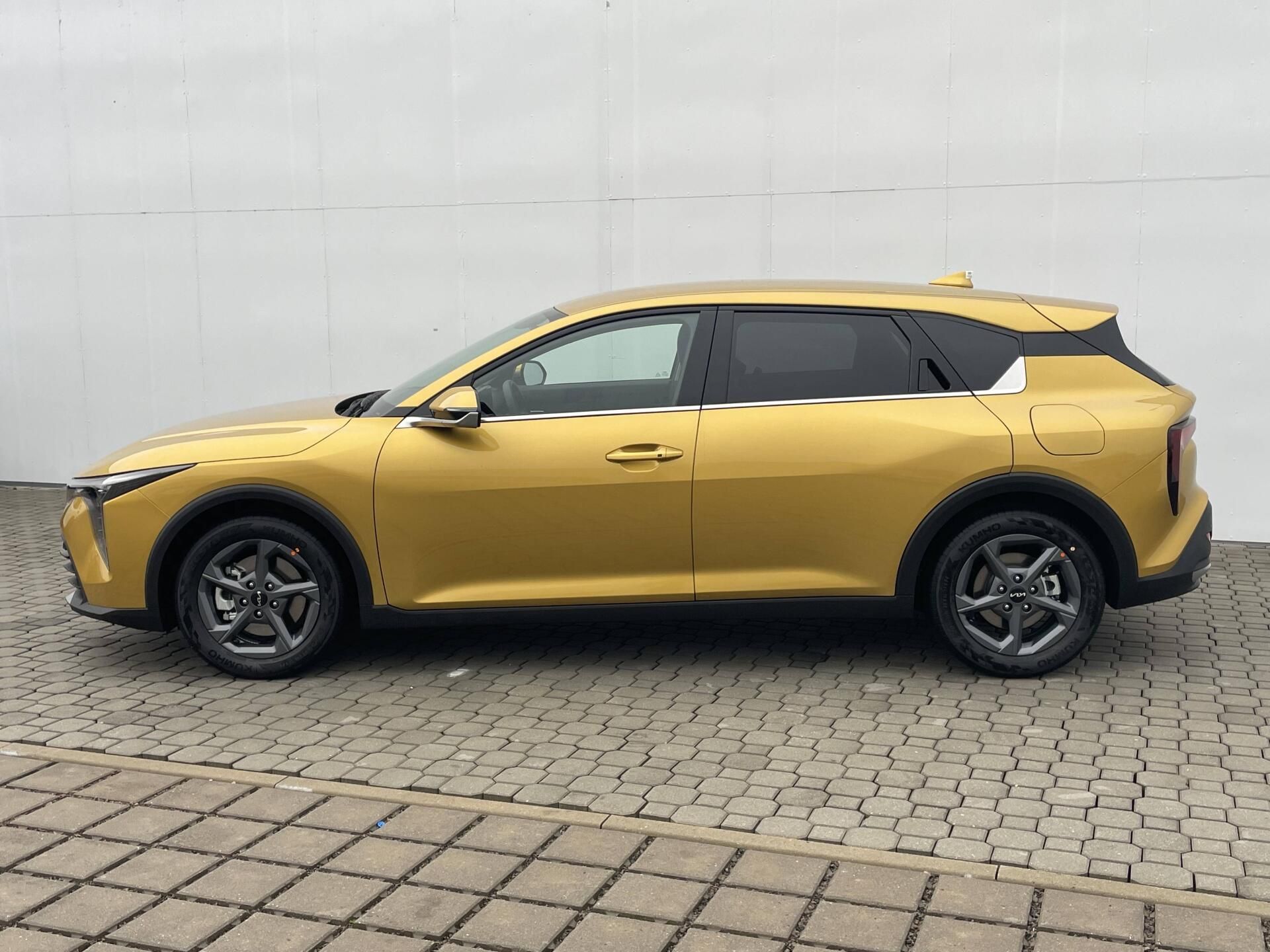 Kia K4, TOP 7DCT 1,6 T-GDi - fotka 3