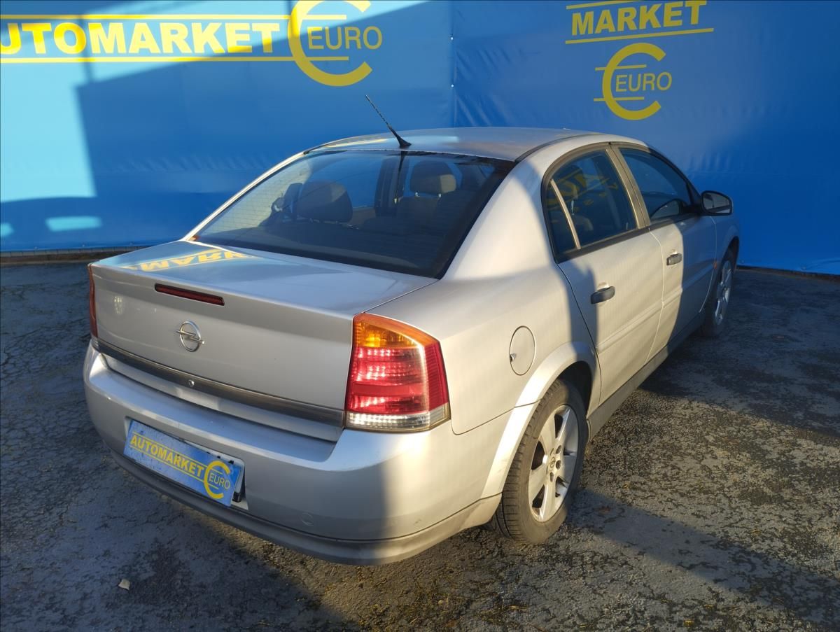 Opel Vectra, 1,8 i 90KW - fotka 6