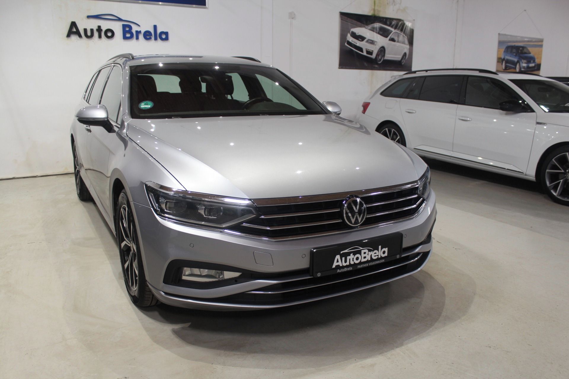 Volkswagen Passat, 2.0TDI DSG Nez. Topení Matrix - fotka 2
