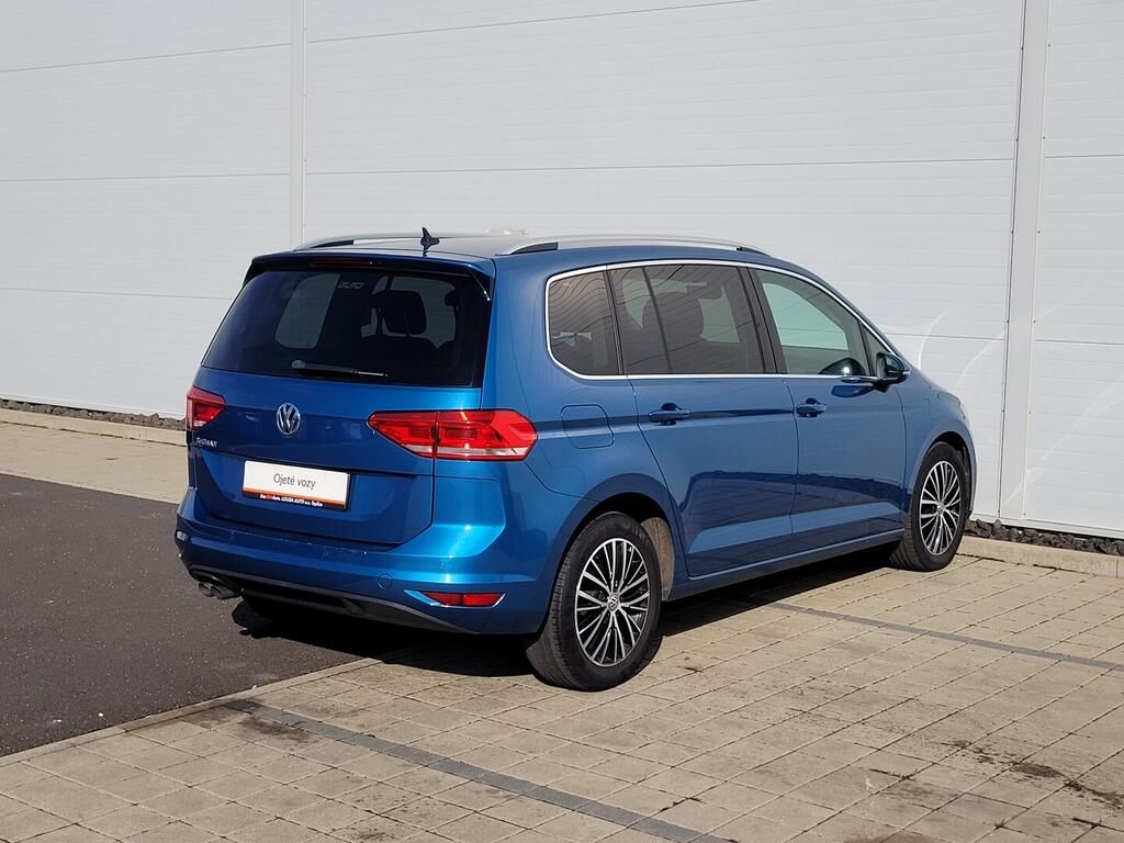 Volkswagen Touran, Comfortline 2.0 TDI 110 kW - fotka 4