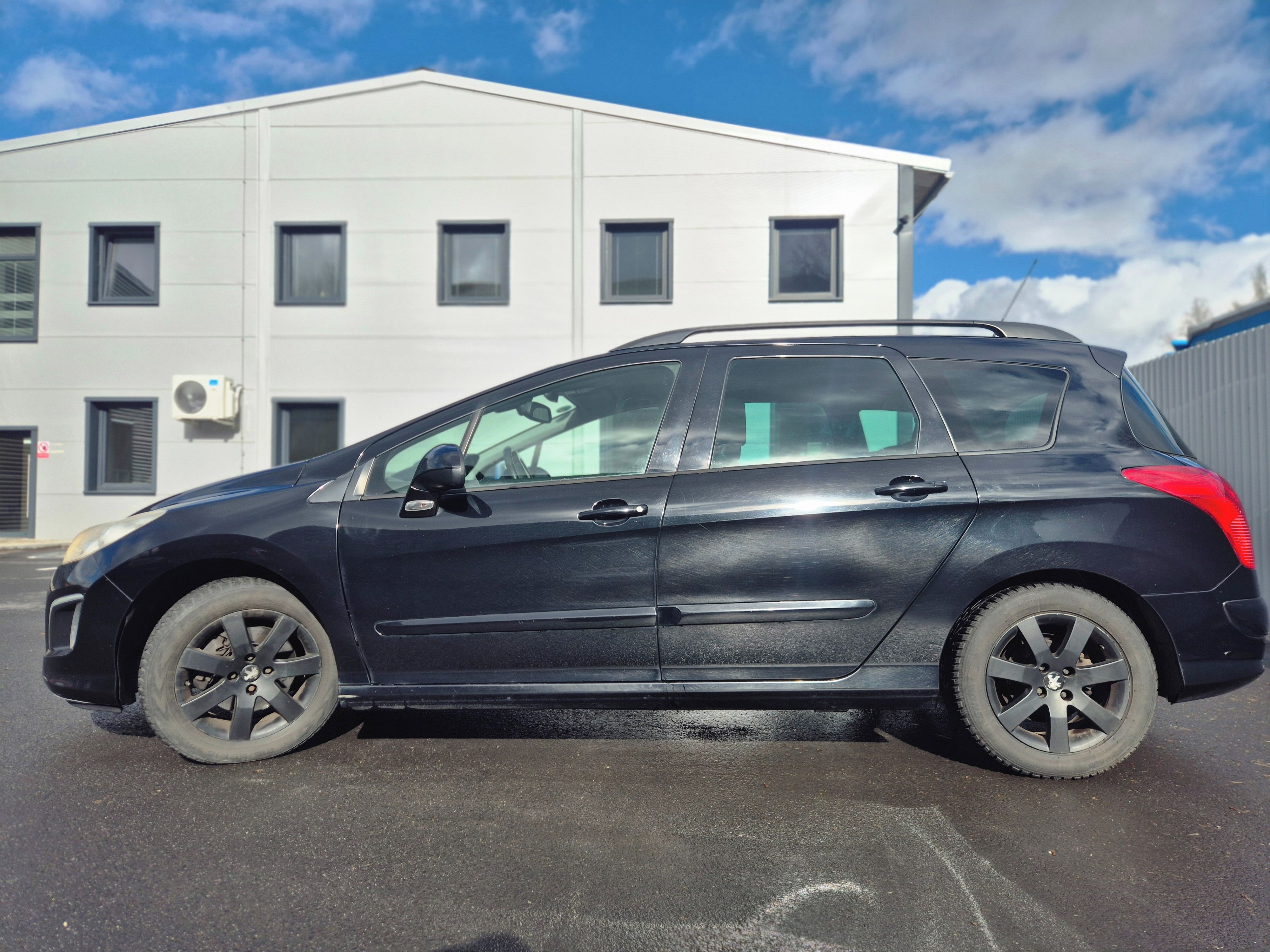 Peugeot 308, 1 maj.plný servis ZÁRUKA 1 ROK - fotka 6