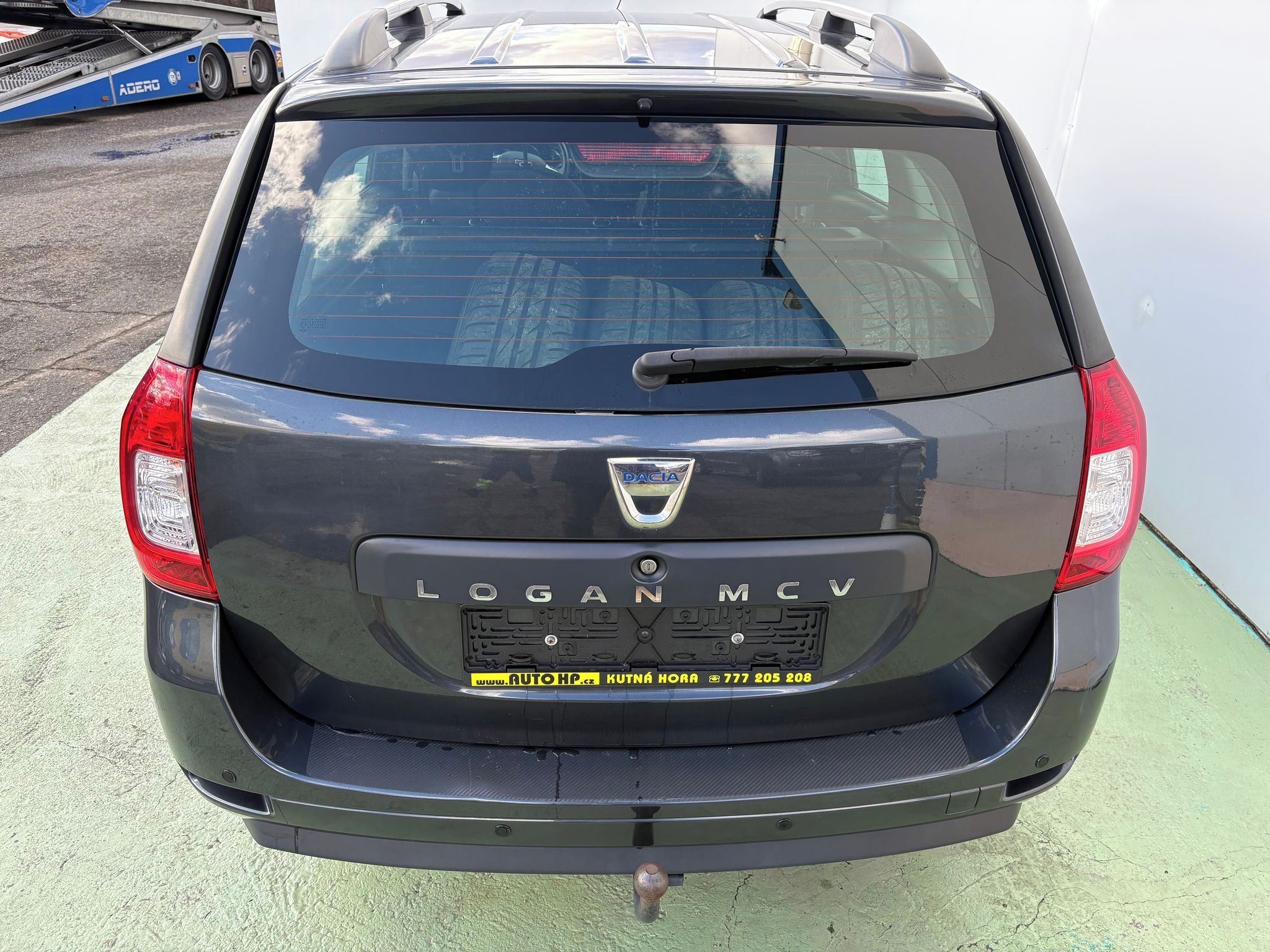 Dacia Logan, 1.0, 54kW, Klima, Tažné - fotka 5