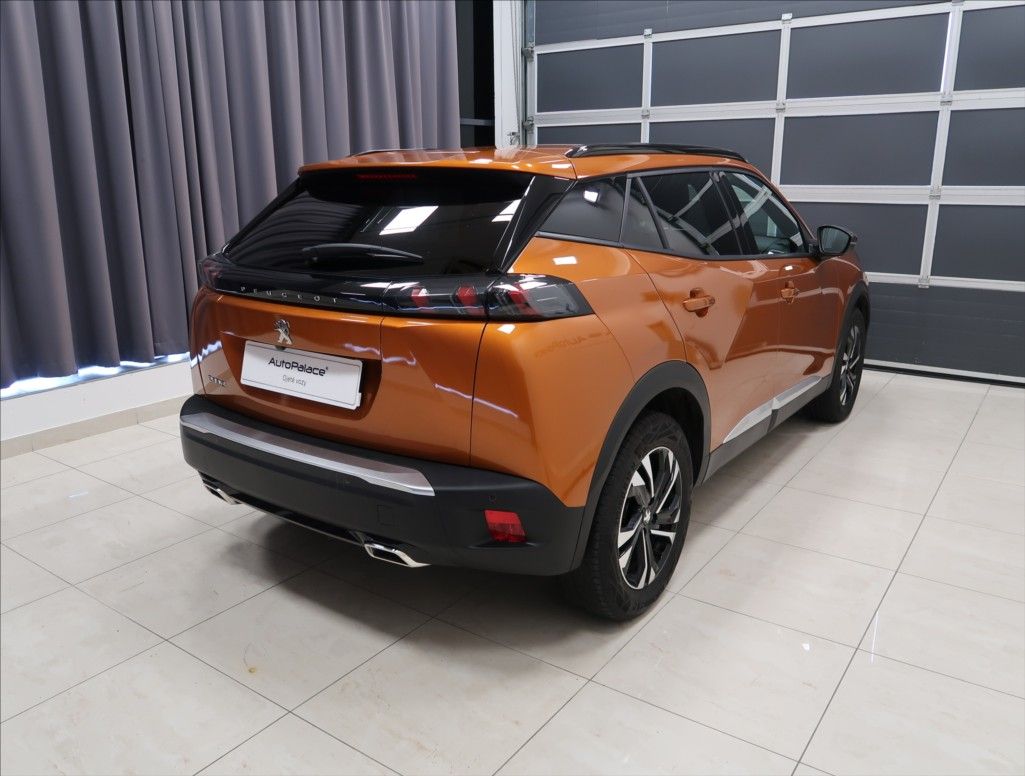 Peugeot 2008, 1,2 ALLURE AUT - fotka 5