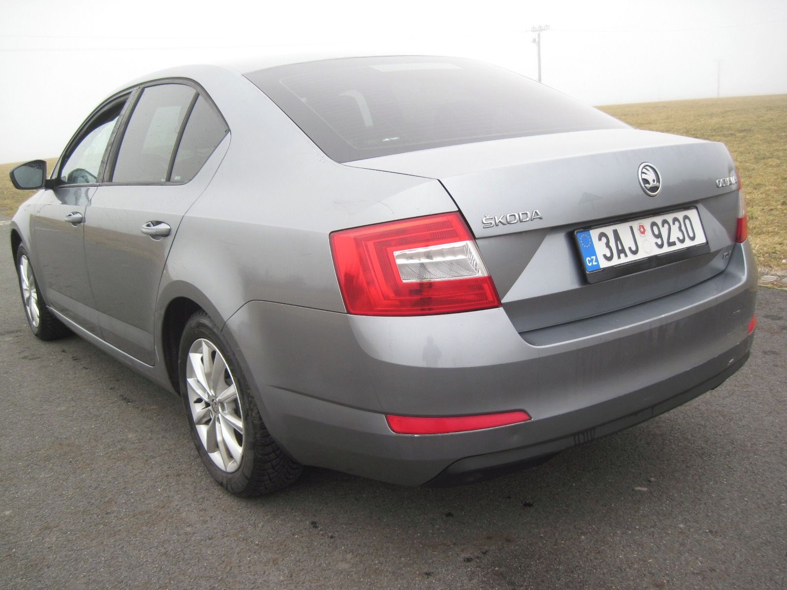 Škoda Octavia, 1,6TDI koup v ČR 2 majitel - fotka 3