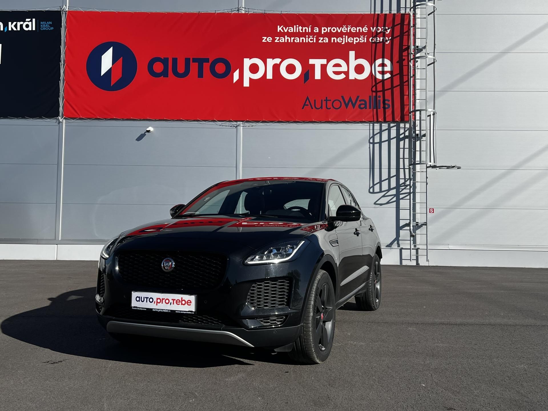 Jaguar E-Pace, 2.0T 147kW AWD 1.Maj Panorama