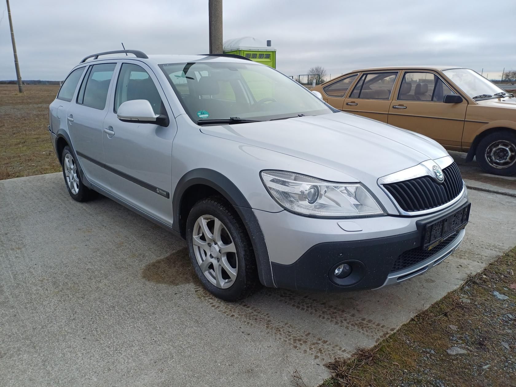 Škoda Octavia, Scout 2.0Tdi 103KW 4x4 Xenon - fotka 4