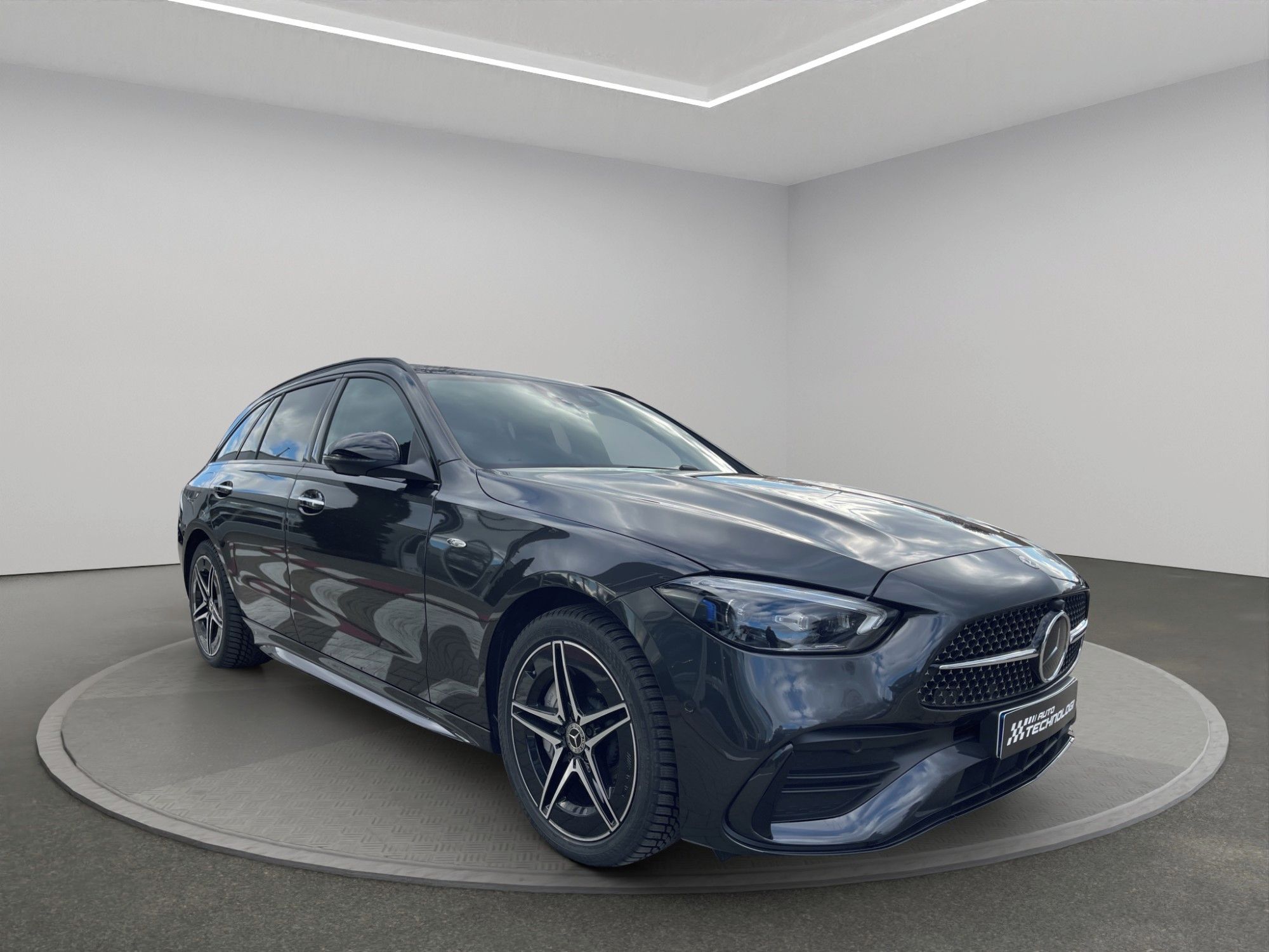 Mercedes-Benz Třídy C, 300de 4MATIC - fotka 3