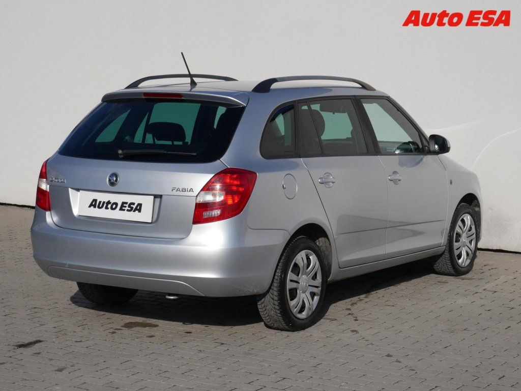 Škoda Fabia, 1.2 TSI,ČR,AC,el. výbava - fotka 4