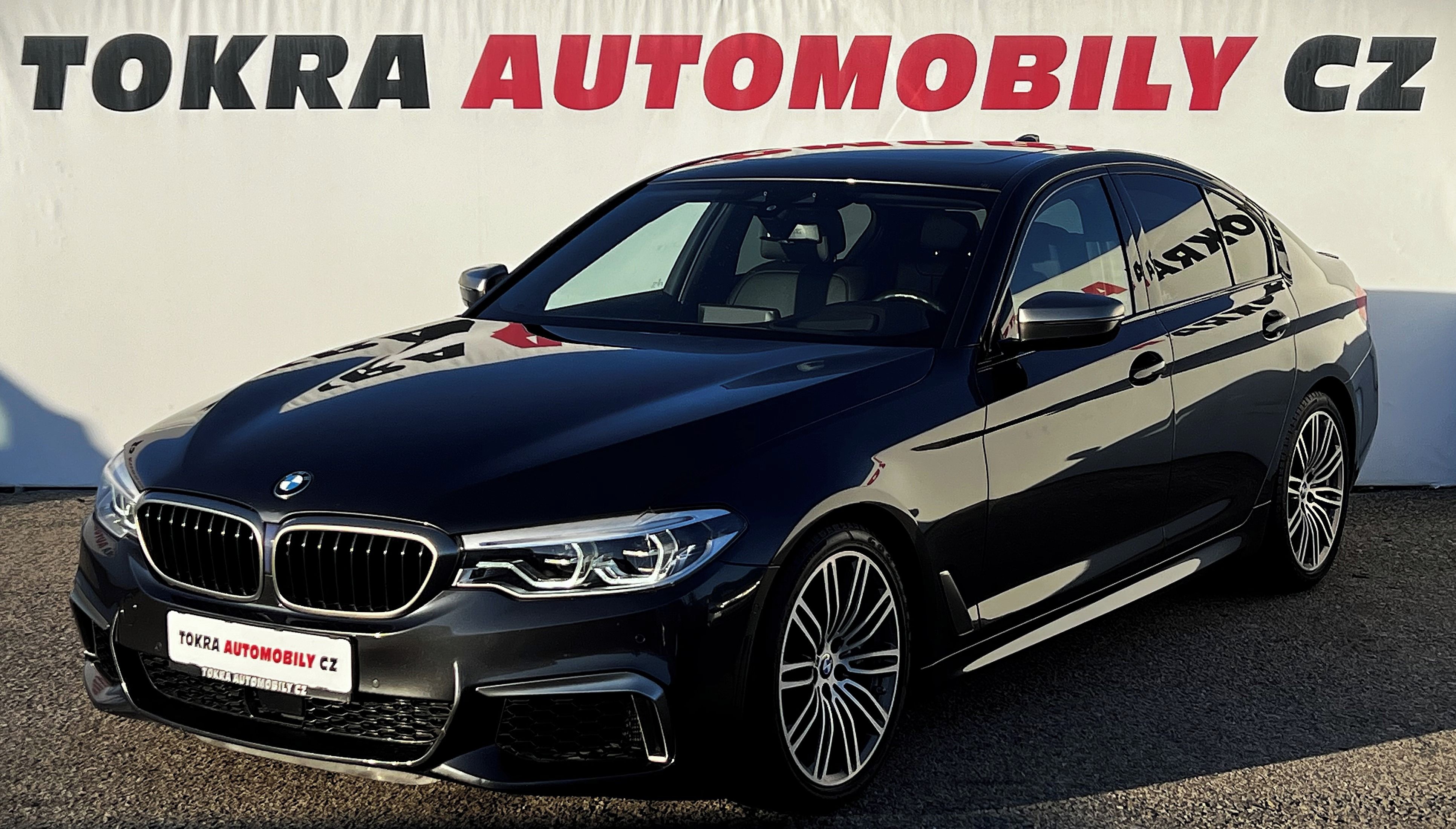 BMW Řada 5, M550i xDrive Navi ACC LED HUD