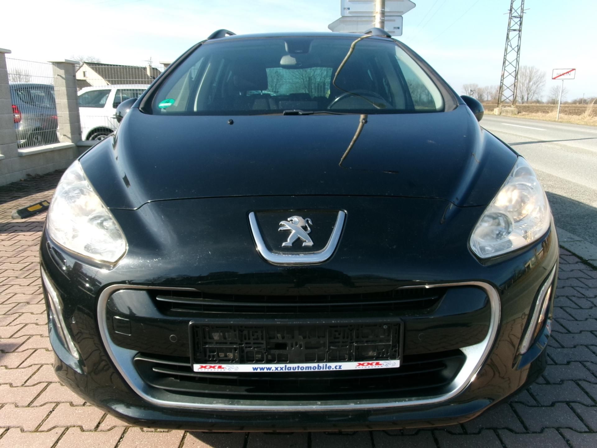 Peugeot 308, SW 2,0HDI NAVI AC BT TEMP - fotka 3