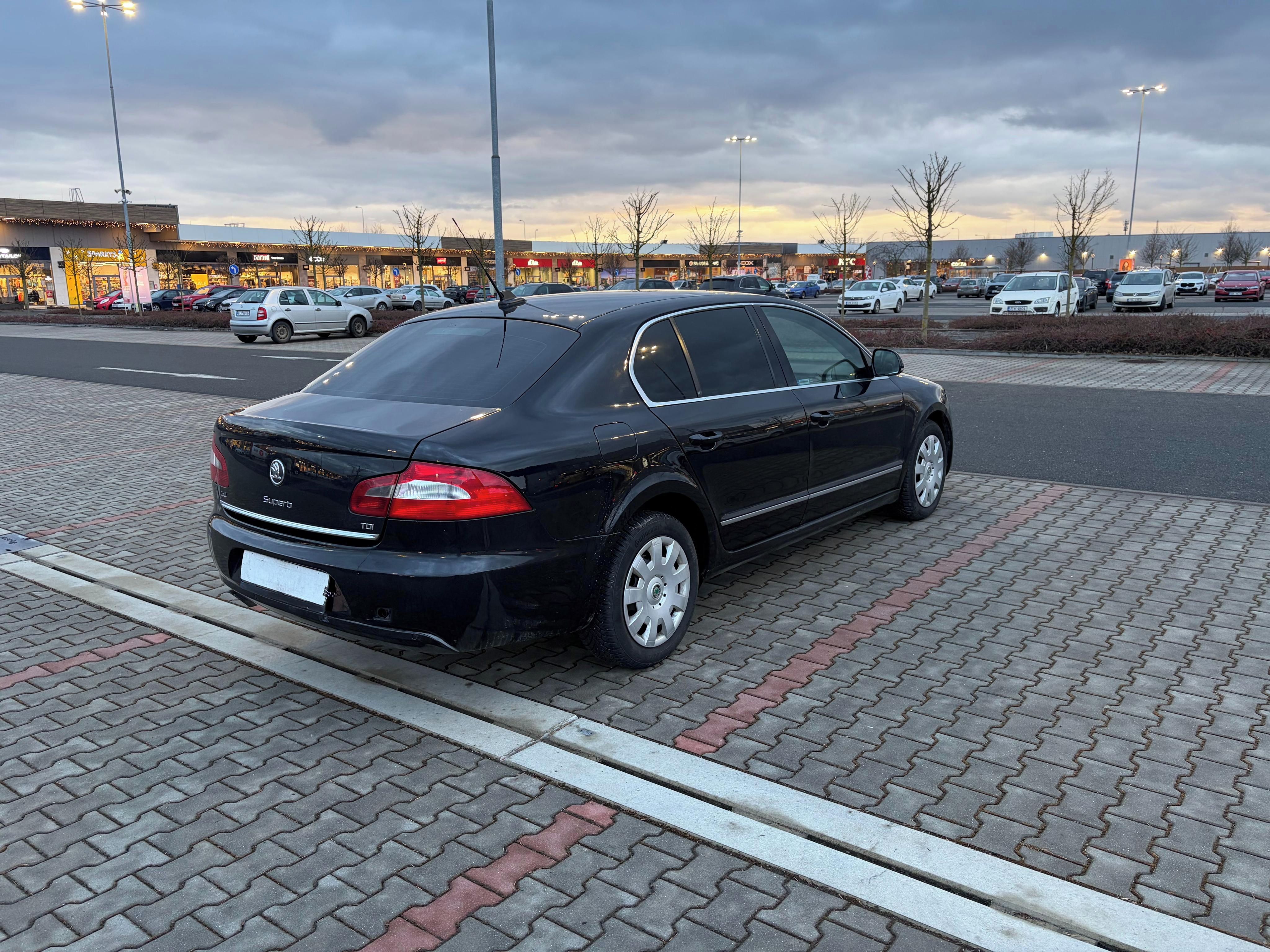 Škoda Superb, II 2.0 TDi 125kw 4x4 kůže NAVI - fotka 3