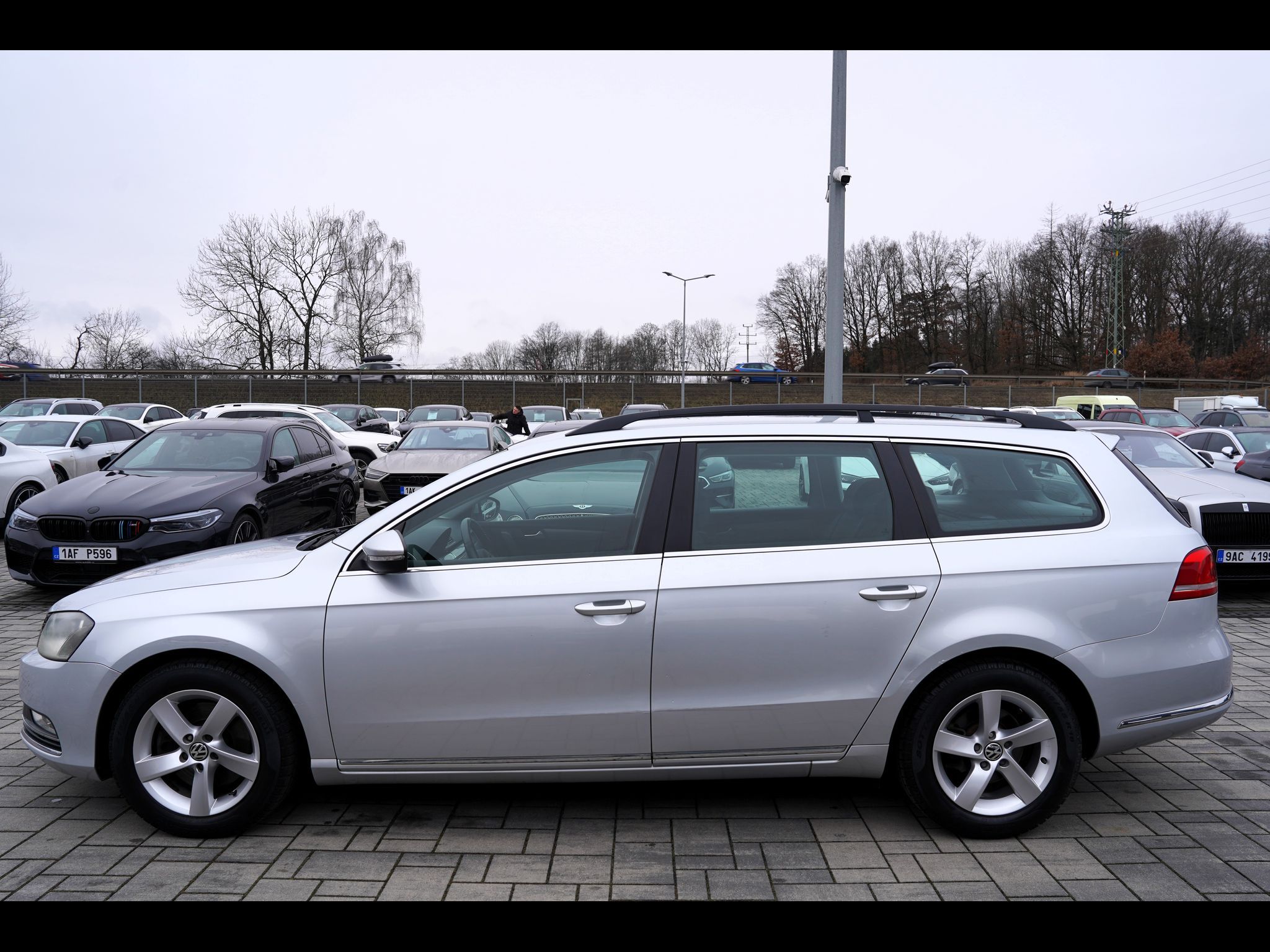 Volkswagen Passat, 2.0 TDI kombi DSG/17"Al./170PS - fotka 3