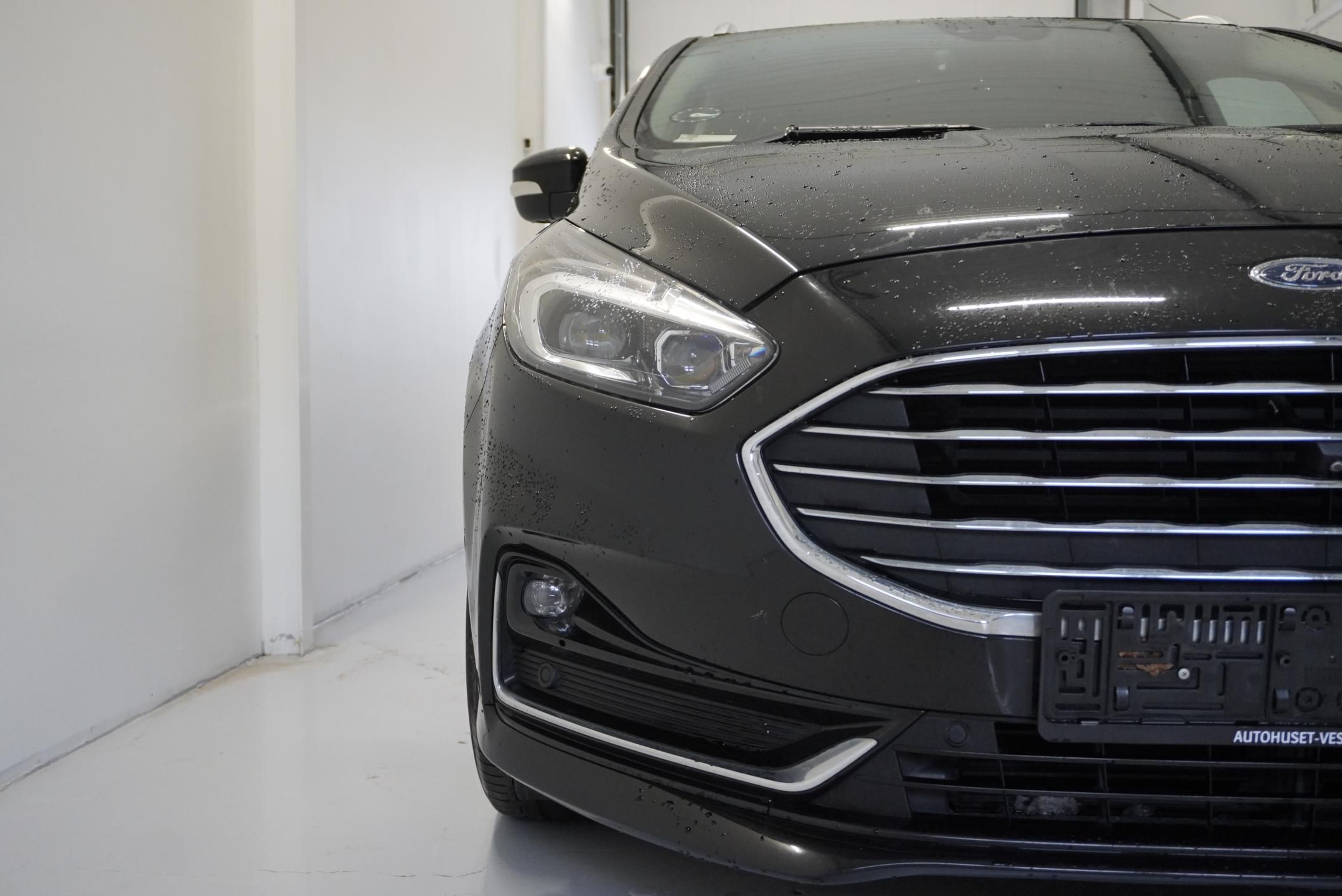 Ford S-MAX, 2.0TDCi 140kW,AUTOMAT 8,7MÍST - fotka 3