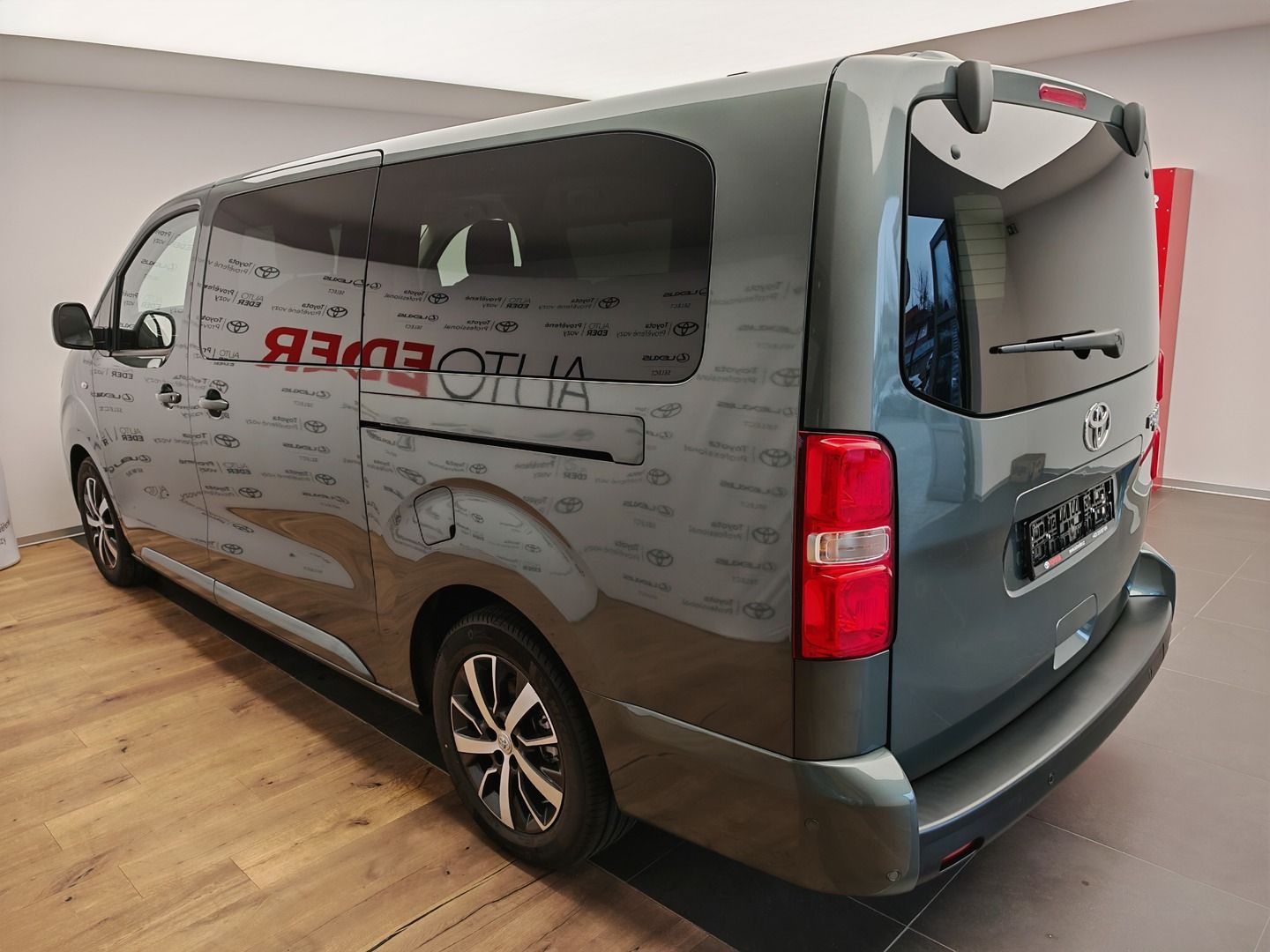 Toyota Proace, 2.0 D4-D Long Family Webasto, - fotka 6