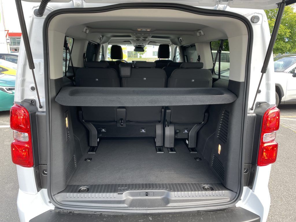 Toyota Proace Verso, 2.0D 140k 6MT Family 8S - fotka 6