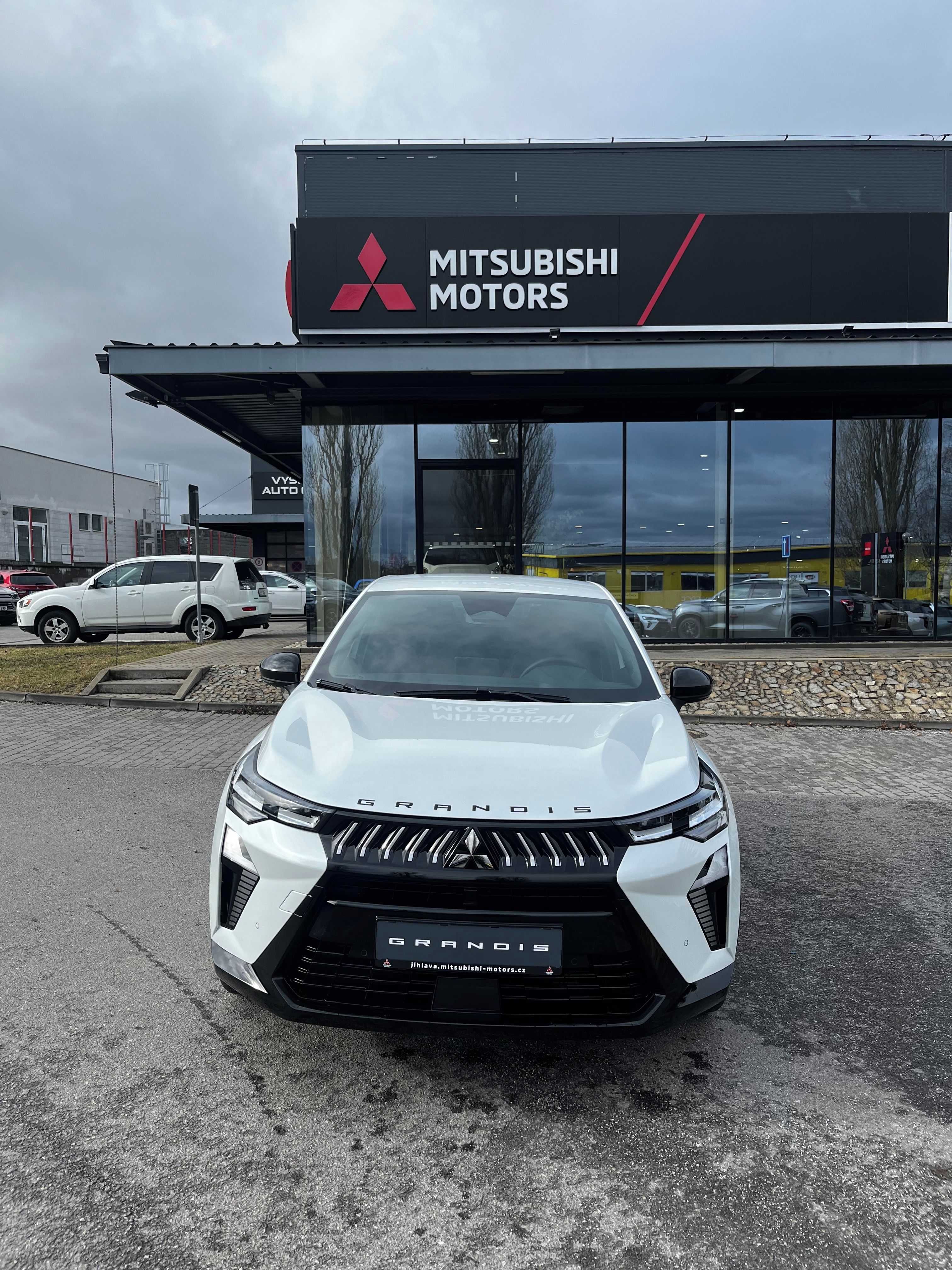 Mitsubishi Grandis, 1,3DI-T MILD HYBRID INTENSE+ 7 - fotka 2