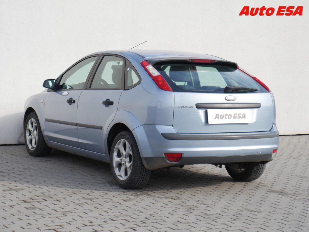 Ford Focus, 1.6i,AC - fotka 6